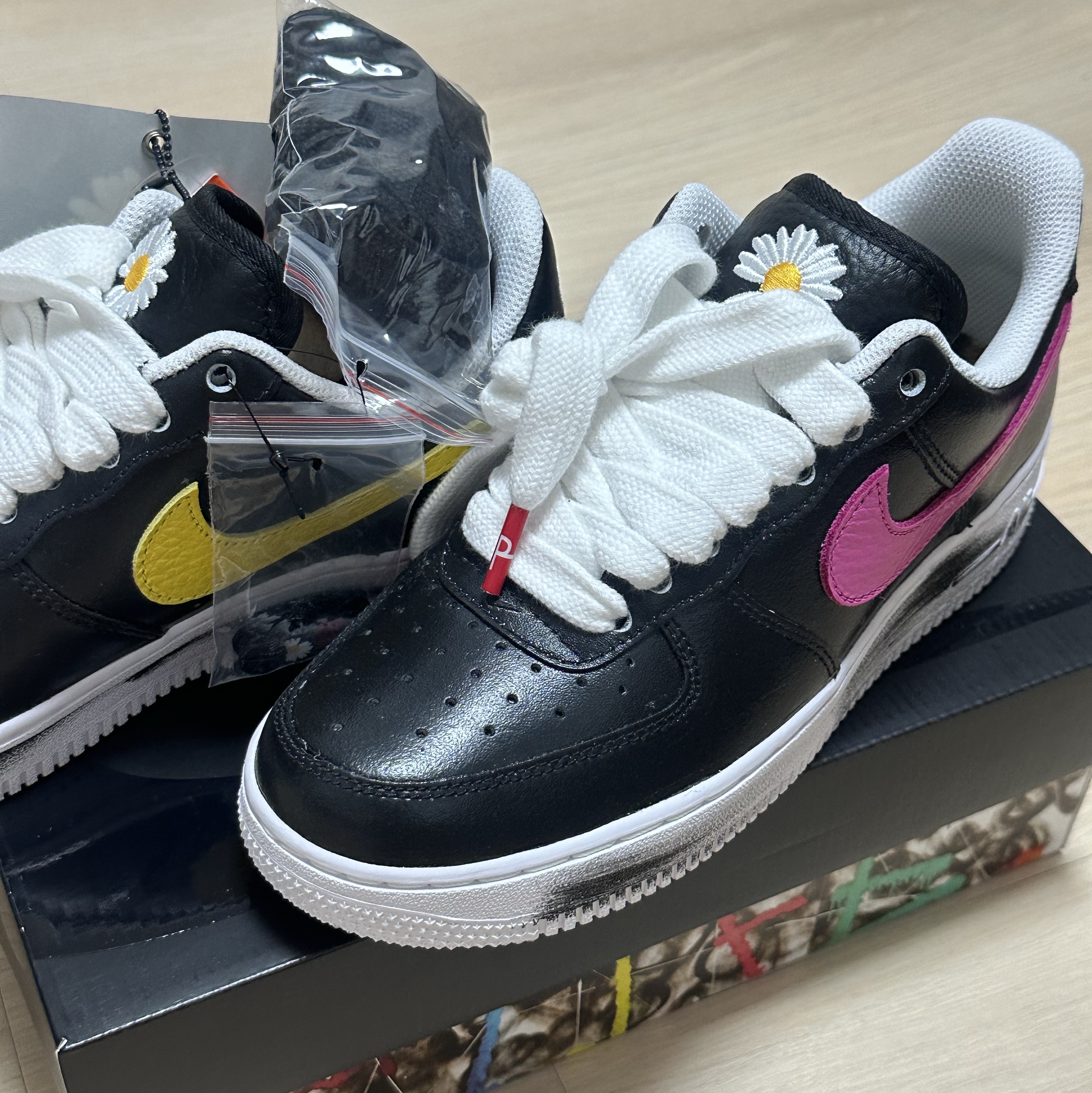 Nike x Peaceminusone Air Force 1 Low Para-Noise 3.0 Black and Multicolor 착용 스타일 - 2