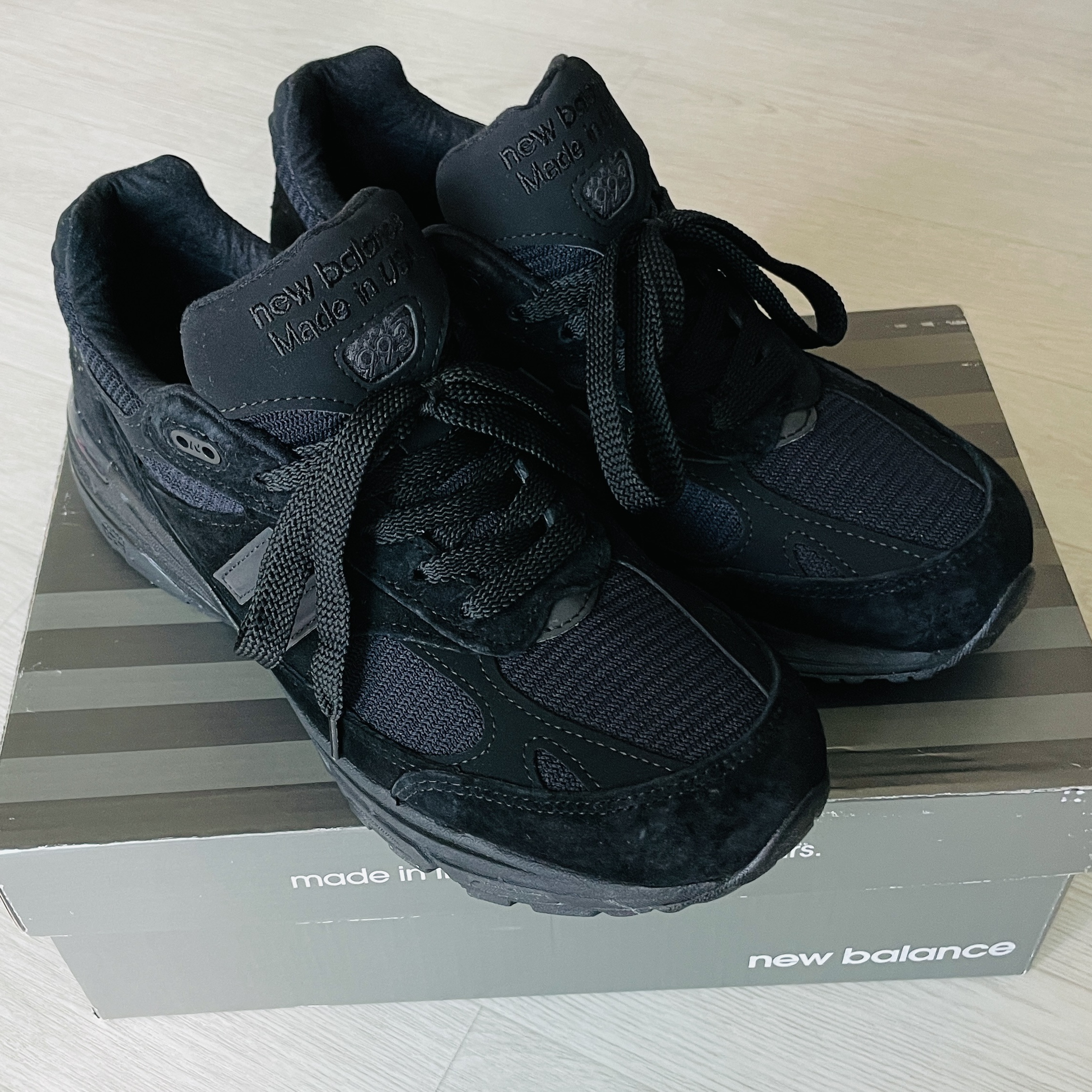 New Balance 993 Made in USA Triple Black - D Standard 착용 스타일