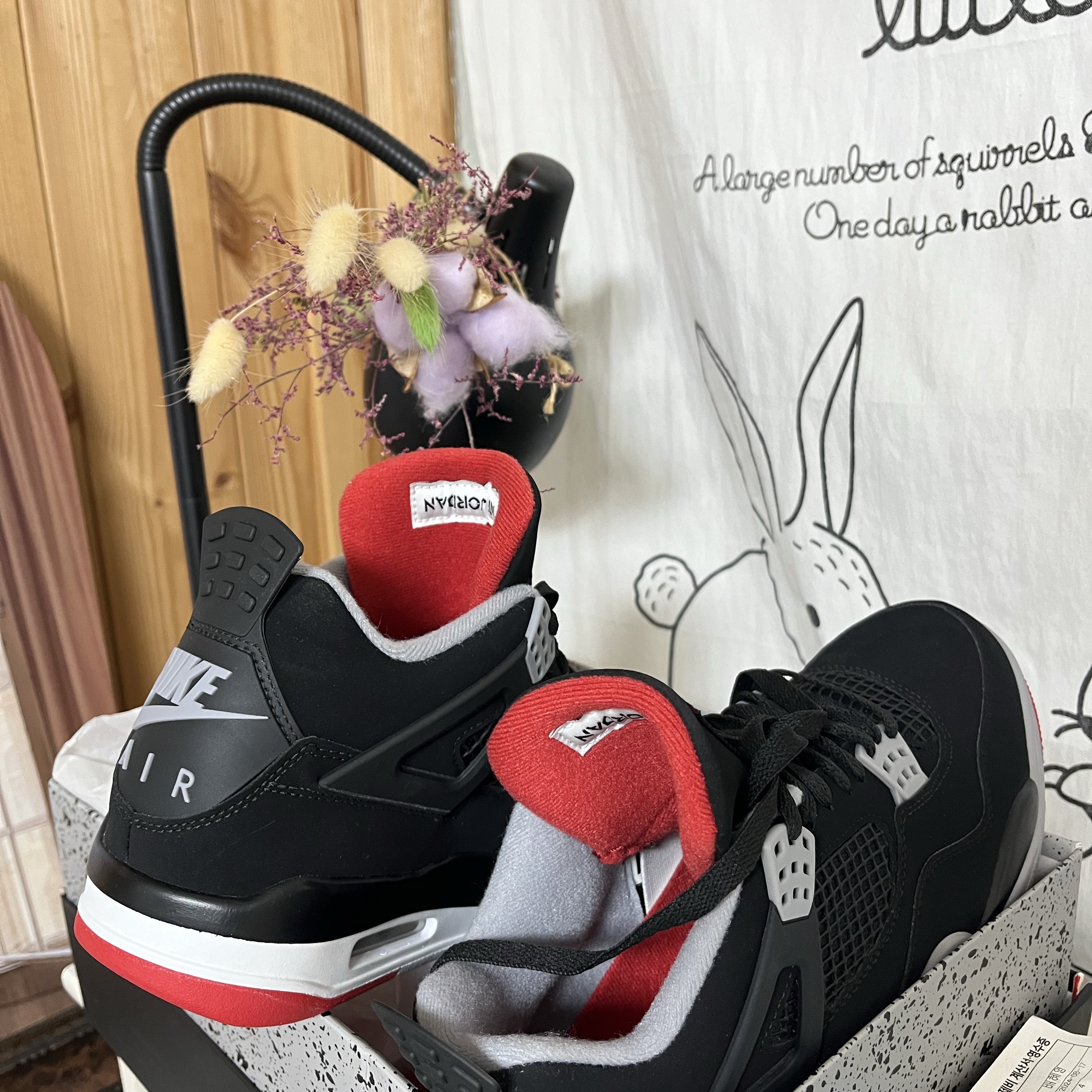 Jordan 4 Retro Bred 2019 착용 스타일 - 2