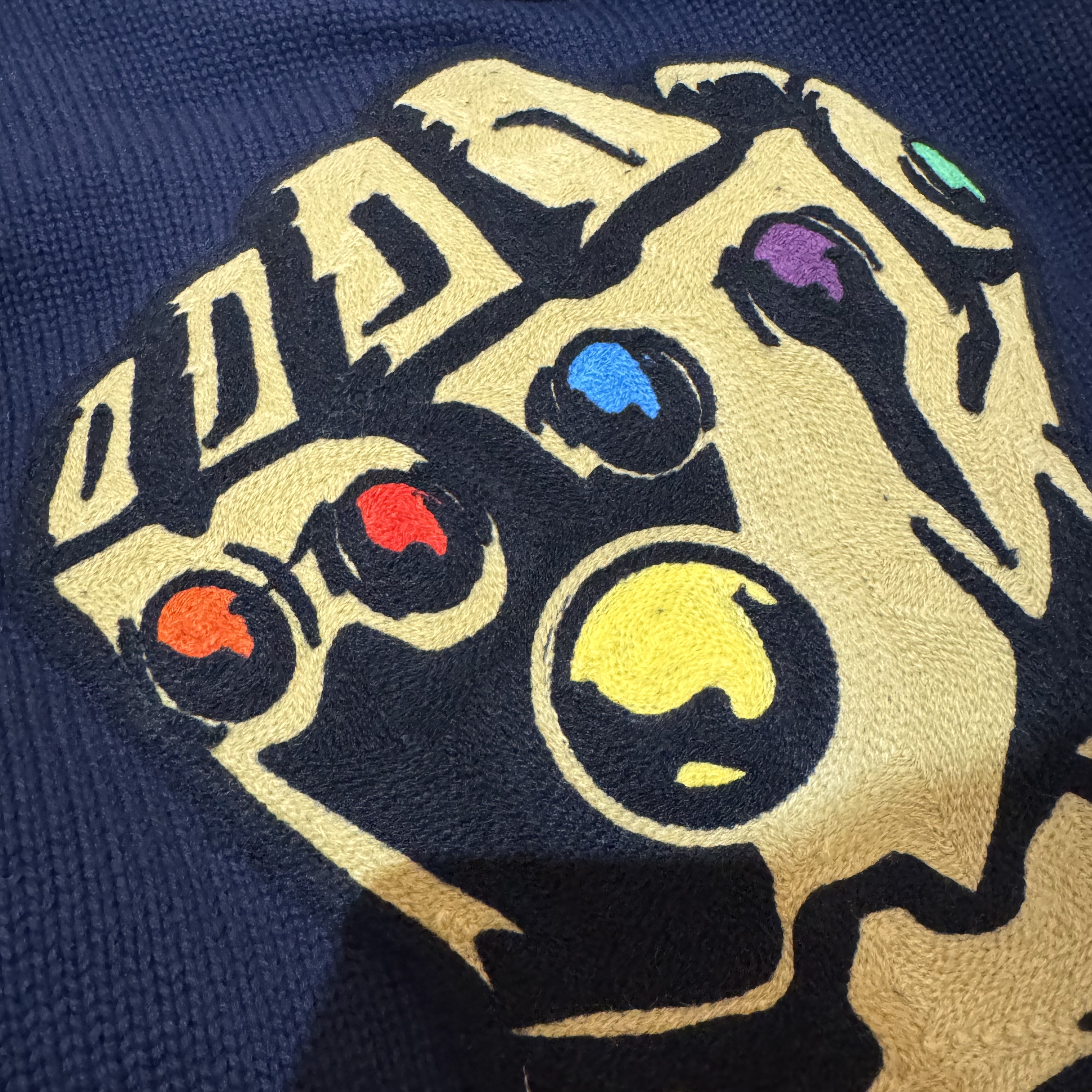 Kith x Marvel Thanos Lewis Crewneck Sweater Nocturnal 착용 스타일