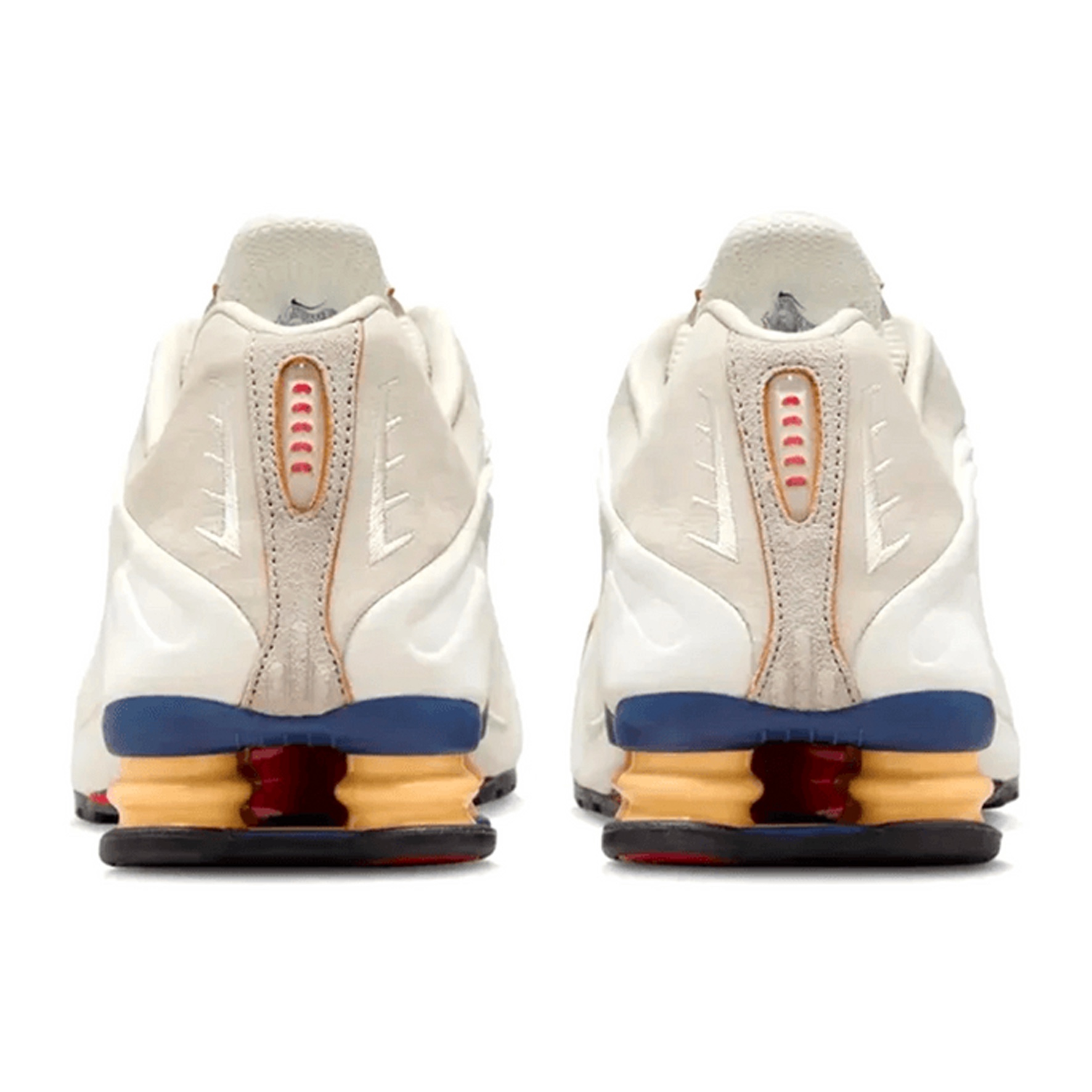 Nike Shox R4 PRM Light Iron Ore and Phantom 착용 스타일 - 2