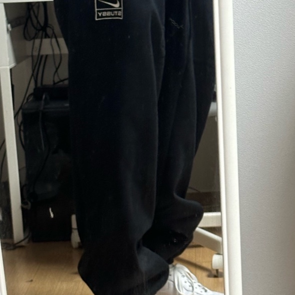 Nike x Stussy NRG Washed Fleece Pants Black (DO5296-010) 착용 스타일