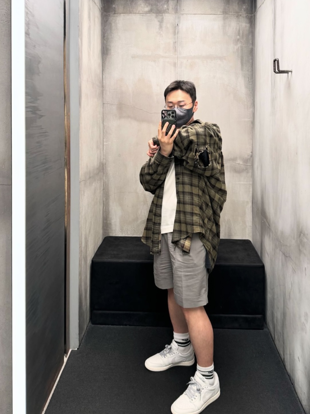 Jordan 1 Low OG Neutral Grey, Wooyoungmi City Graphic T-Shirt Ivory - 24FW 착용 스타일 - 3