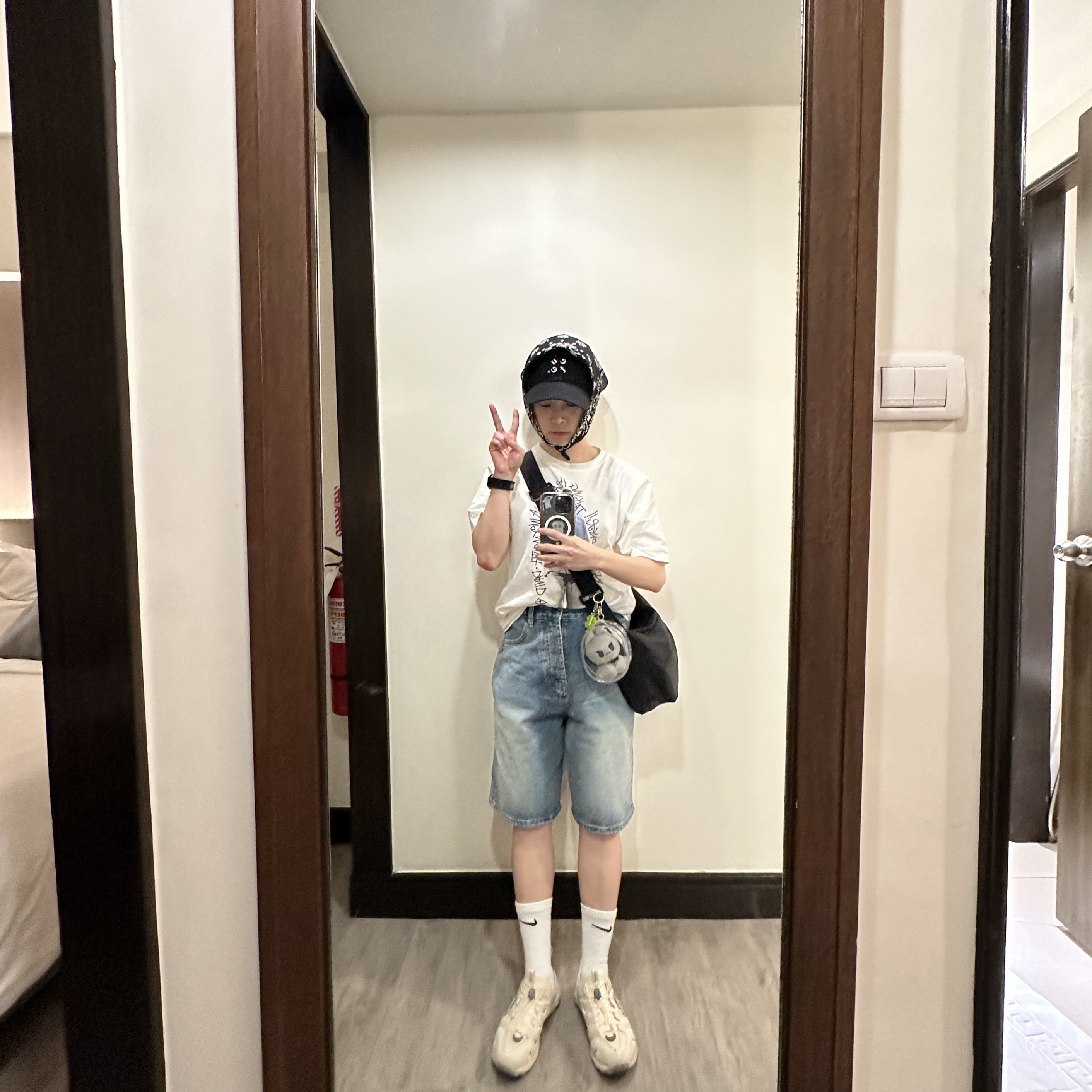 Stussy x Talking Heads Stop Making Sense T-Shirt White 착용 스타일 - 2