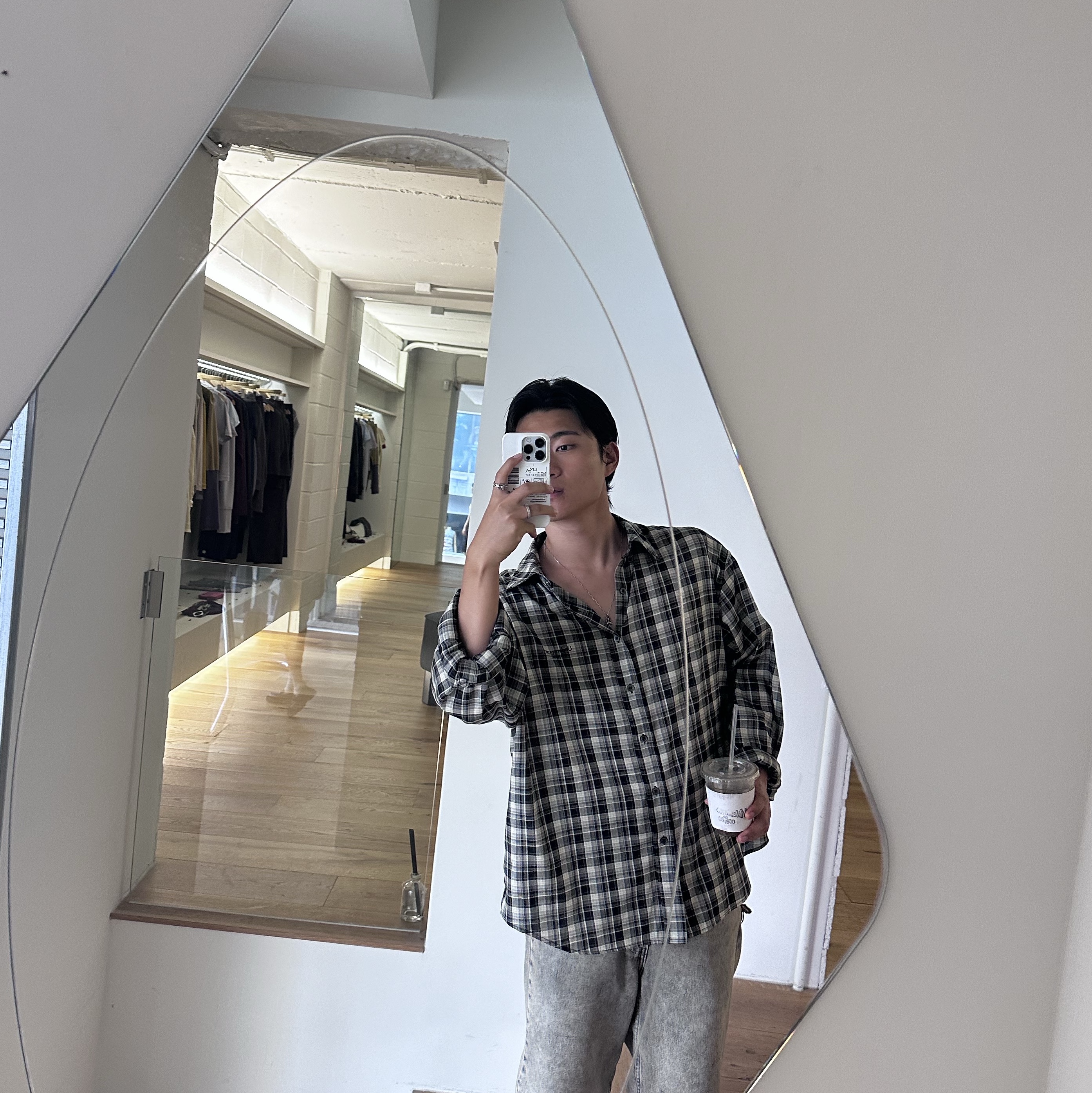 Undermycar Mu.32 Anti Fxxking Logo Play Basic Long Sleeve Check Shirts Black Gray 착용 스타일