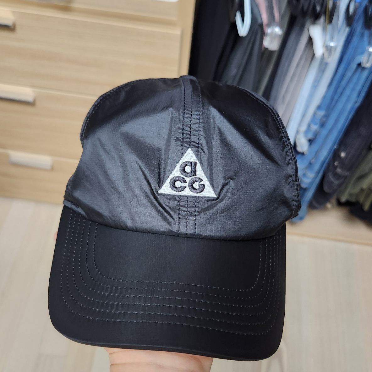 Nike ACG Trail Cap Black 착용 스타일