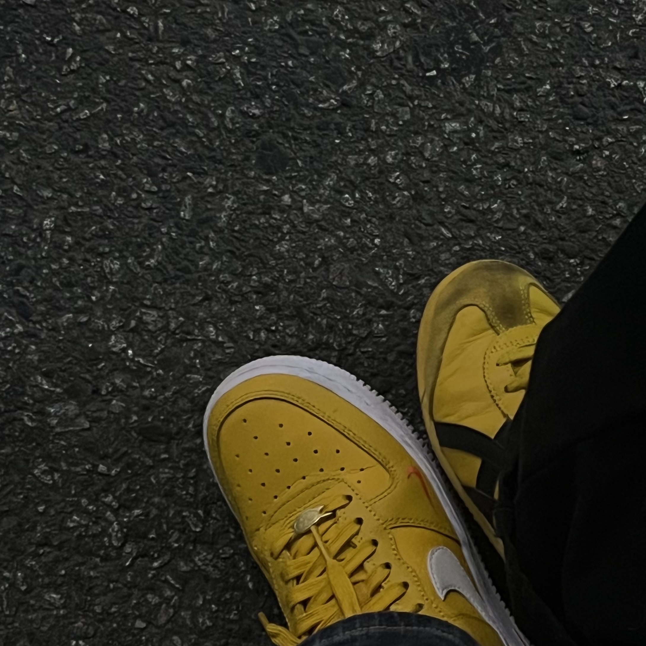 (W) Nike Air Force 1 '07 SE 40th Anniversary Join Forces Yellow Ochre 착용 스타일