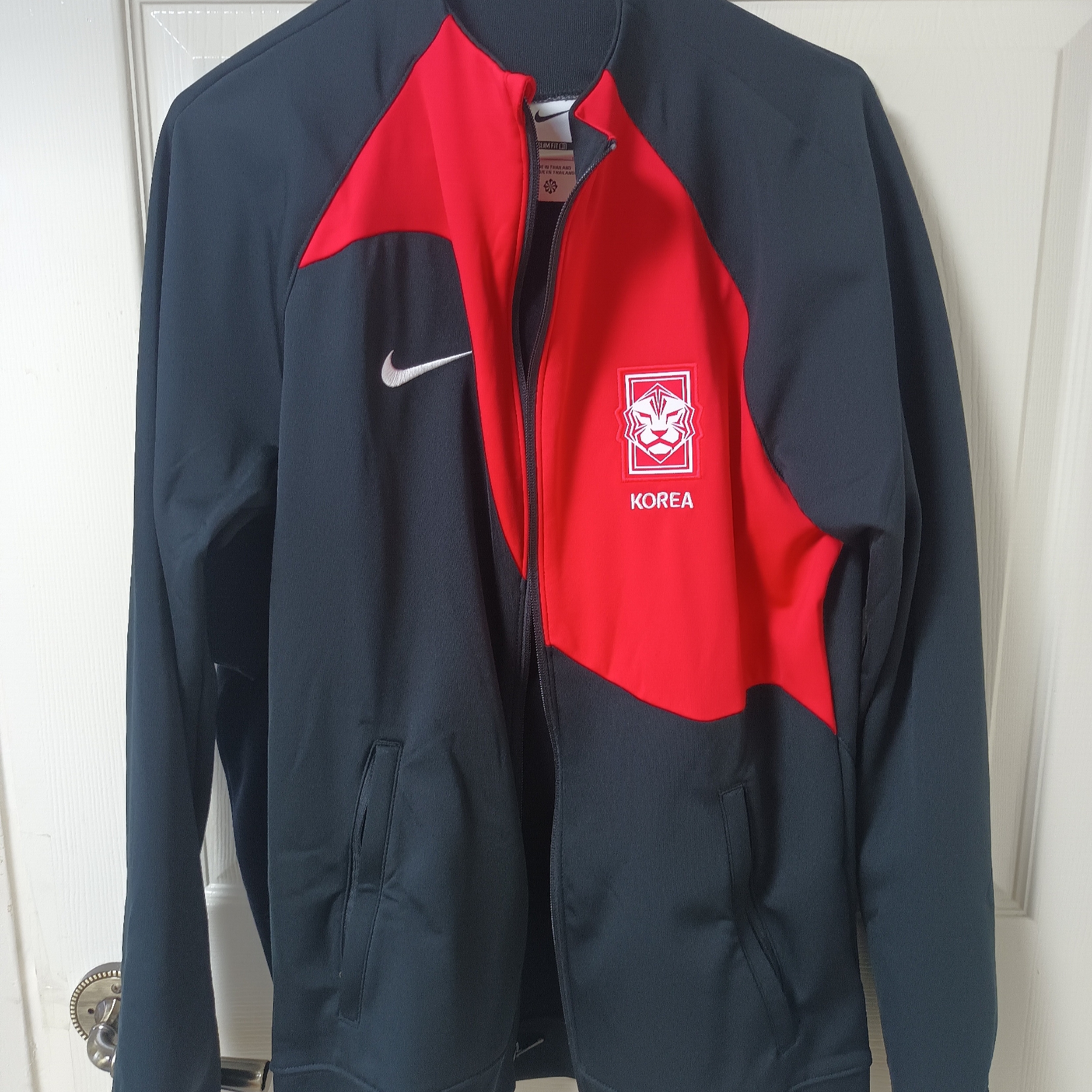 Nike Korea Academy Pro Soccer Track Jacket Black White - Asia 착용 스타일