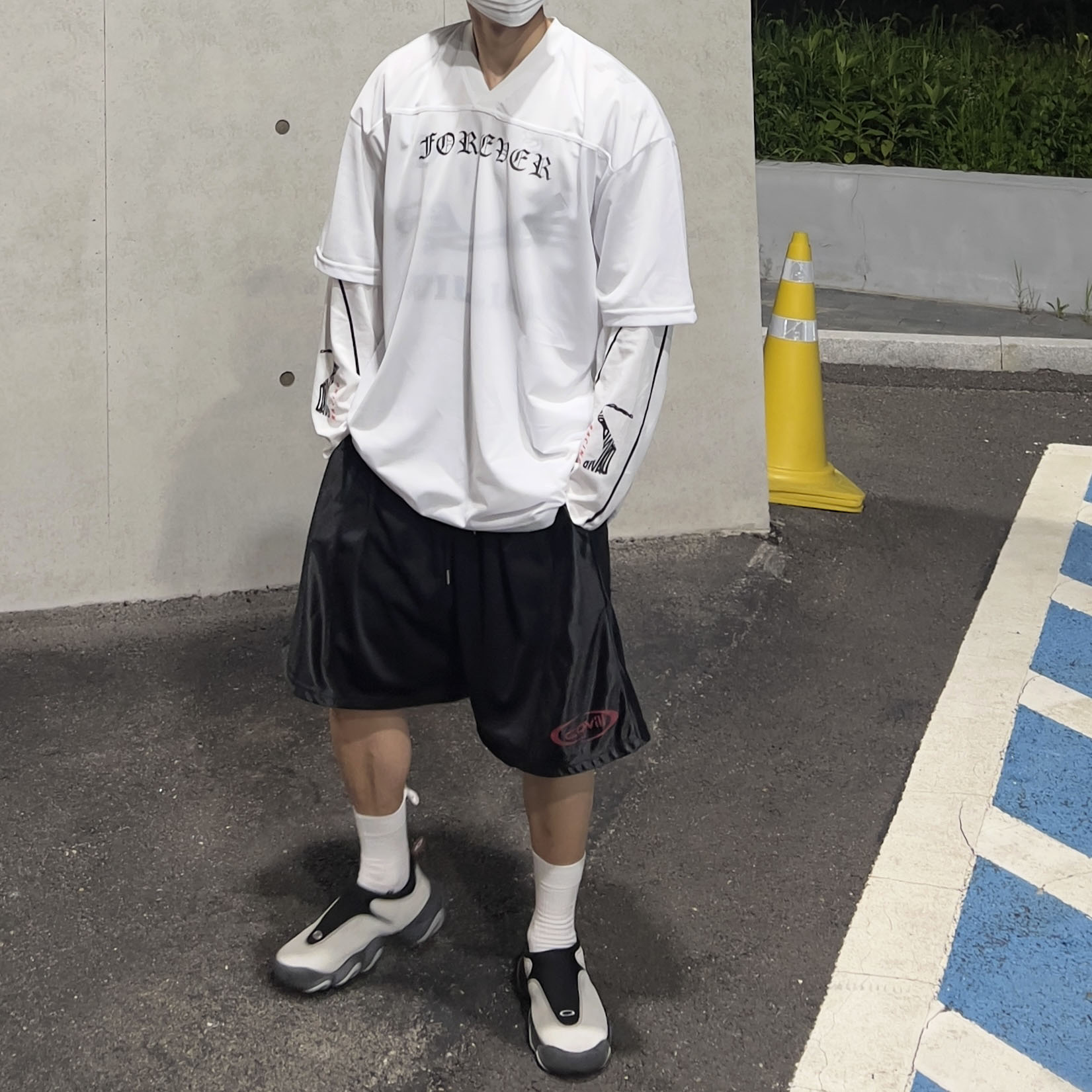 Oakley Factory Team x Brain Dead Flesh White Birch, Oakley Factory Team x Brain Dead Ostrich Flesh Ivory 착용 스타일 - 1