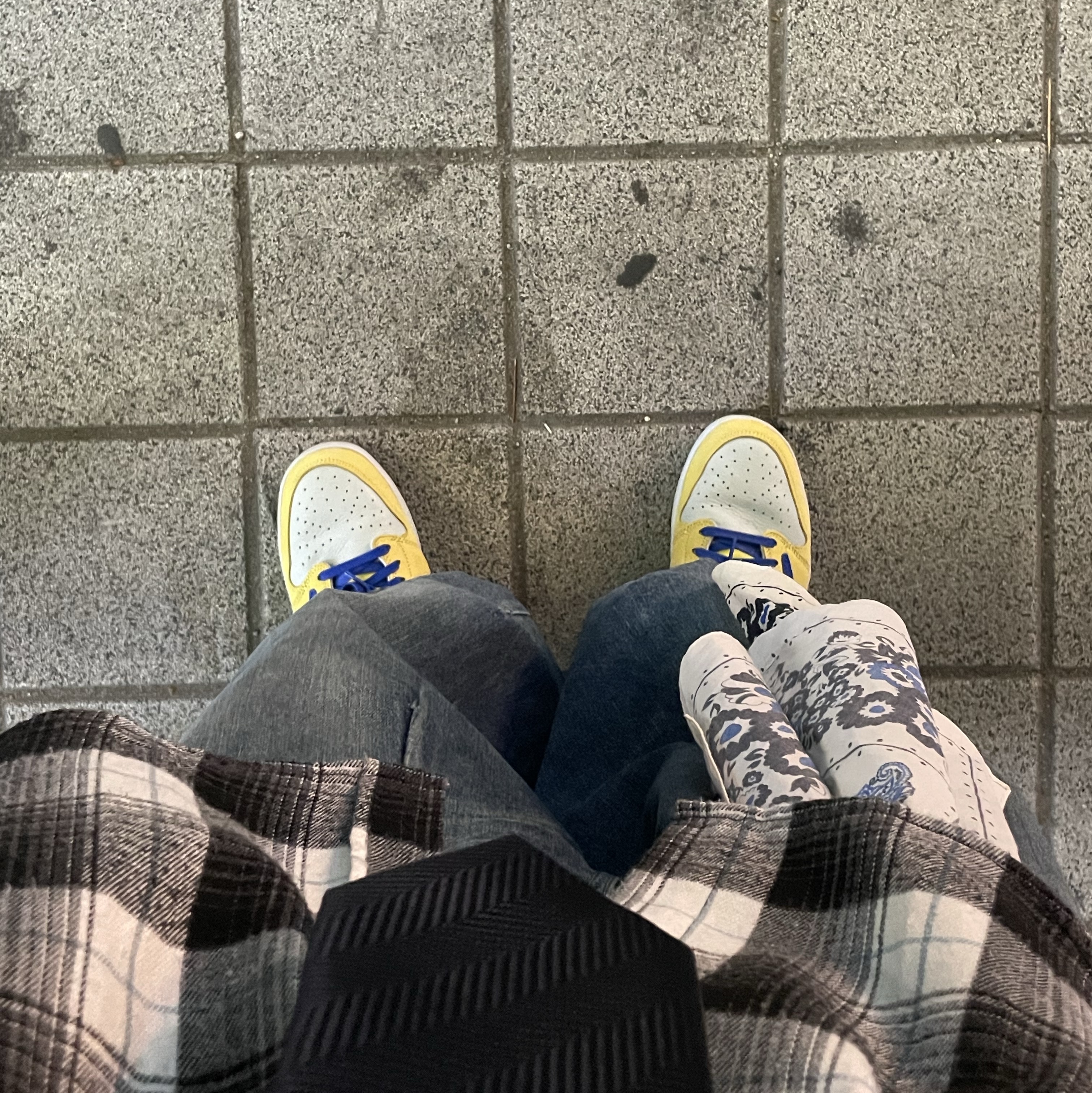 (W) Jordan 1 x Travis Scott Retro Low OG SP Canary 착용 스타일