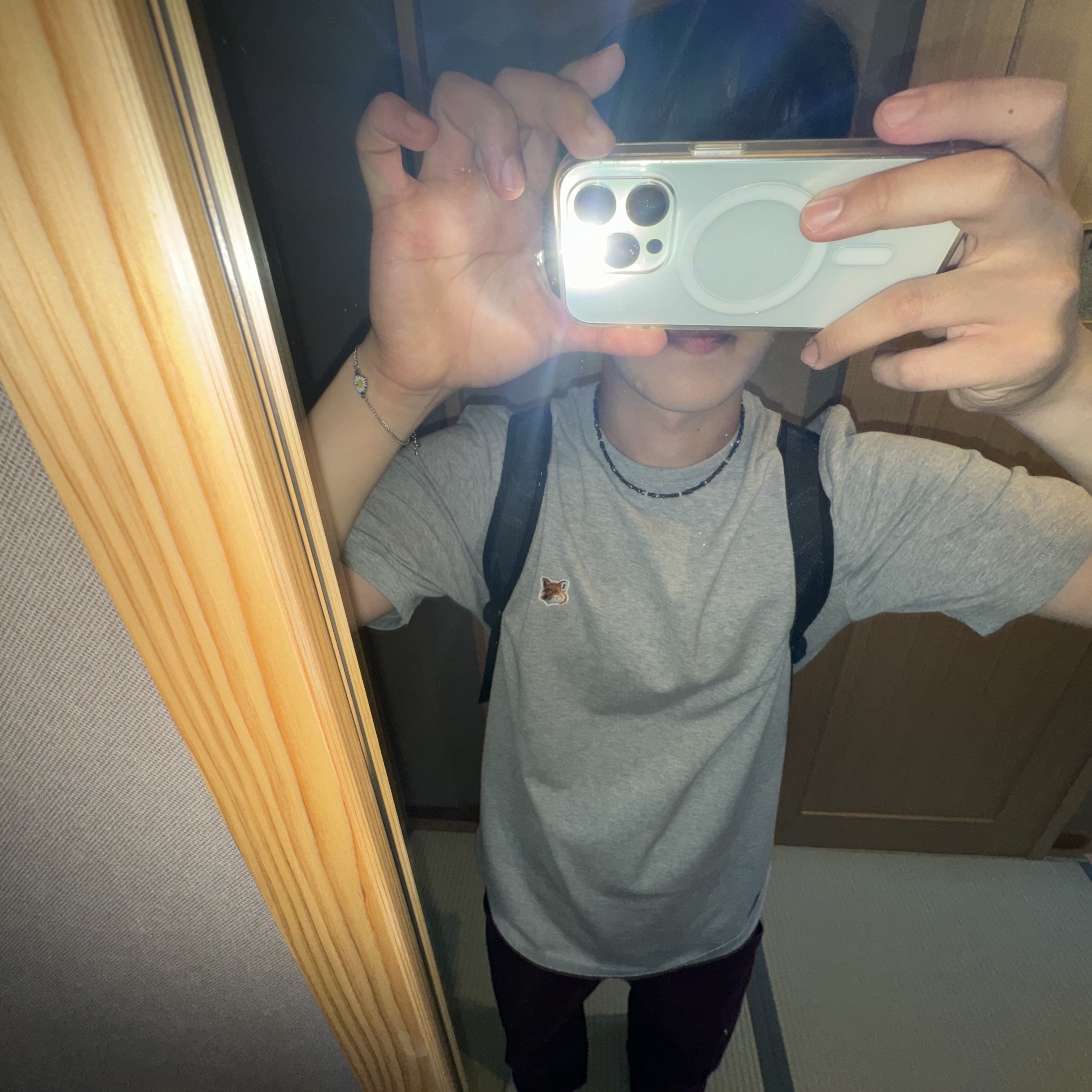 Maison Kitsune Fox Head Patch Classic T-Shirt Grey Melange, Arc'teryx Heliad 15 Backpack Black 착용 스타일