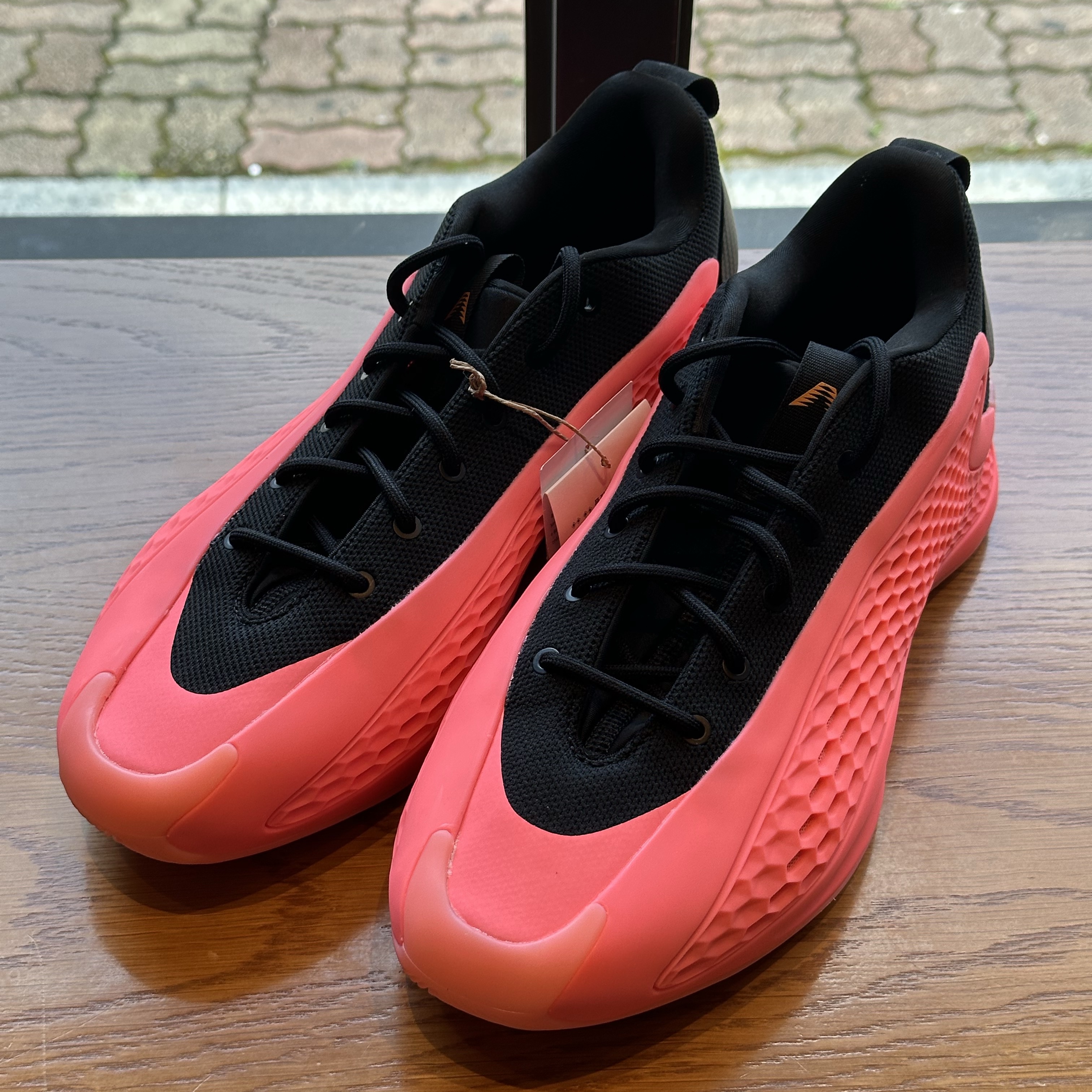 Adidas A.E. 1 Low Acid Red Core Black 착용 스타일