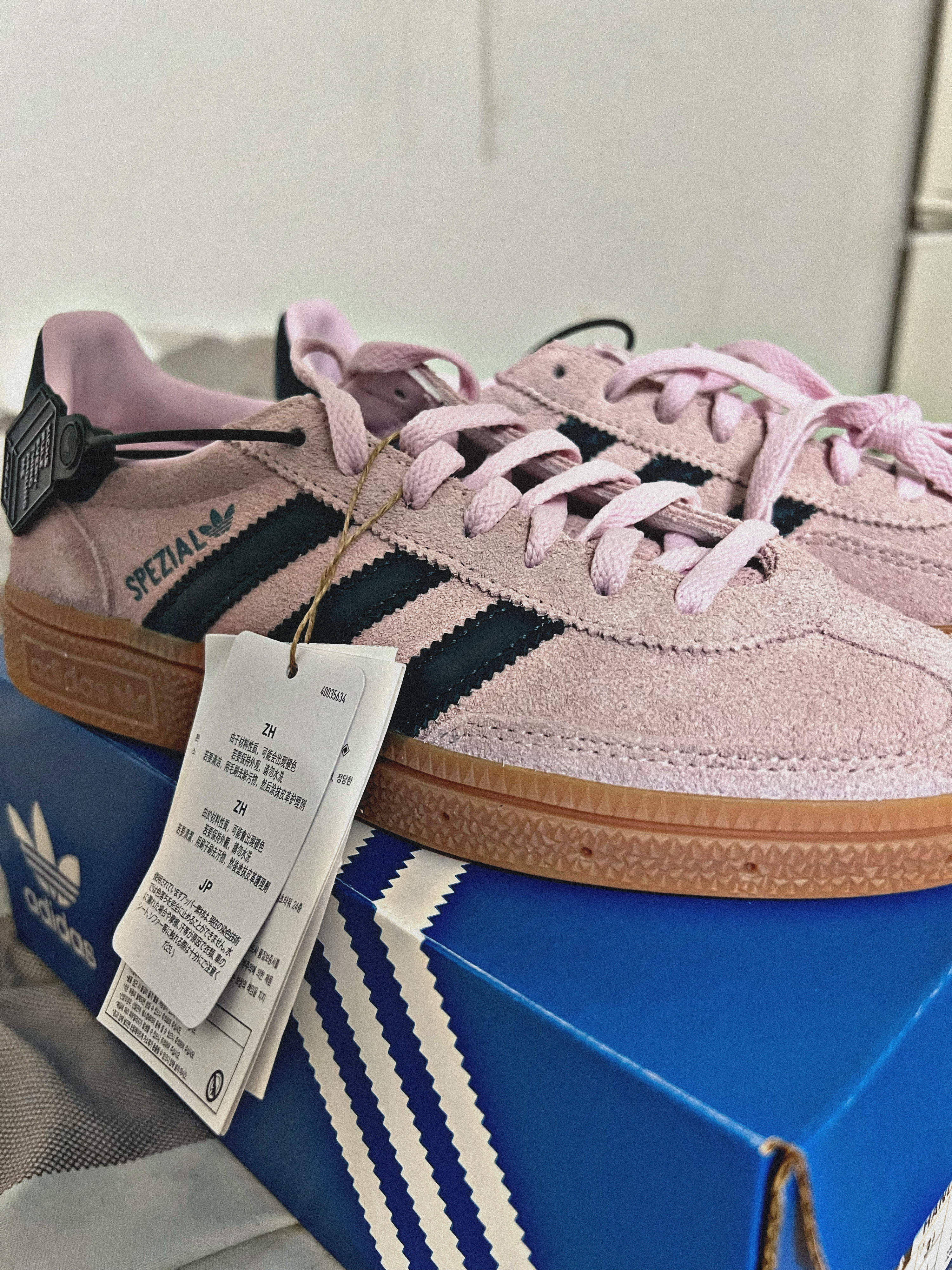 (W) Adidas Spezial Handball Clear Pink 착용 스타일