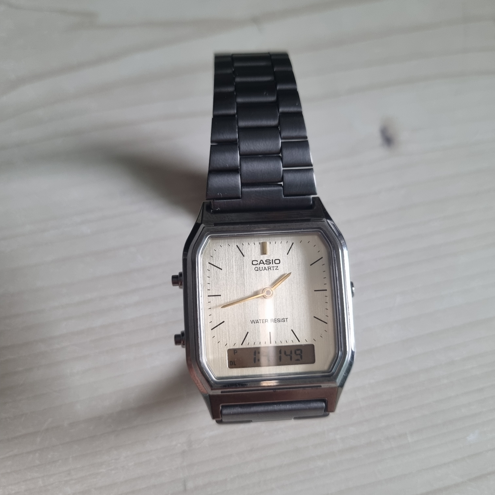 Casio AQ-230GG-9A 착용 스타일