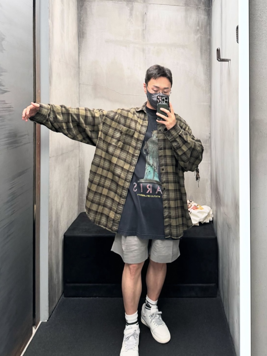 Jordan 1 Low OG Neutral Grey, Wooyoungmi City Graphic T-Shirt Ivory - 24FW 착용 스타일 - 2