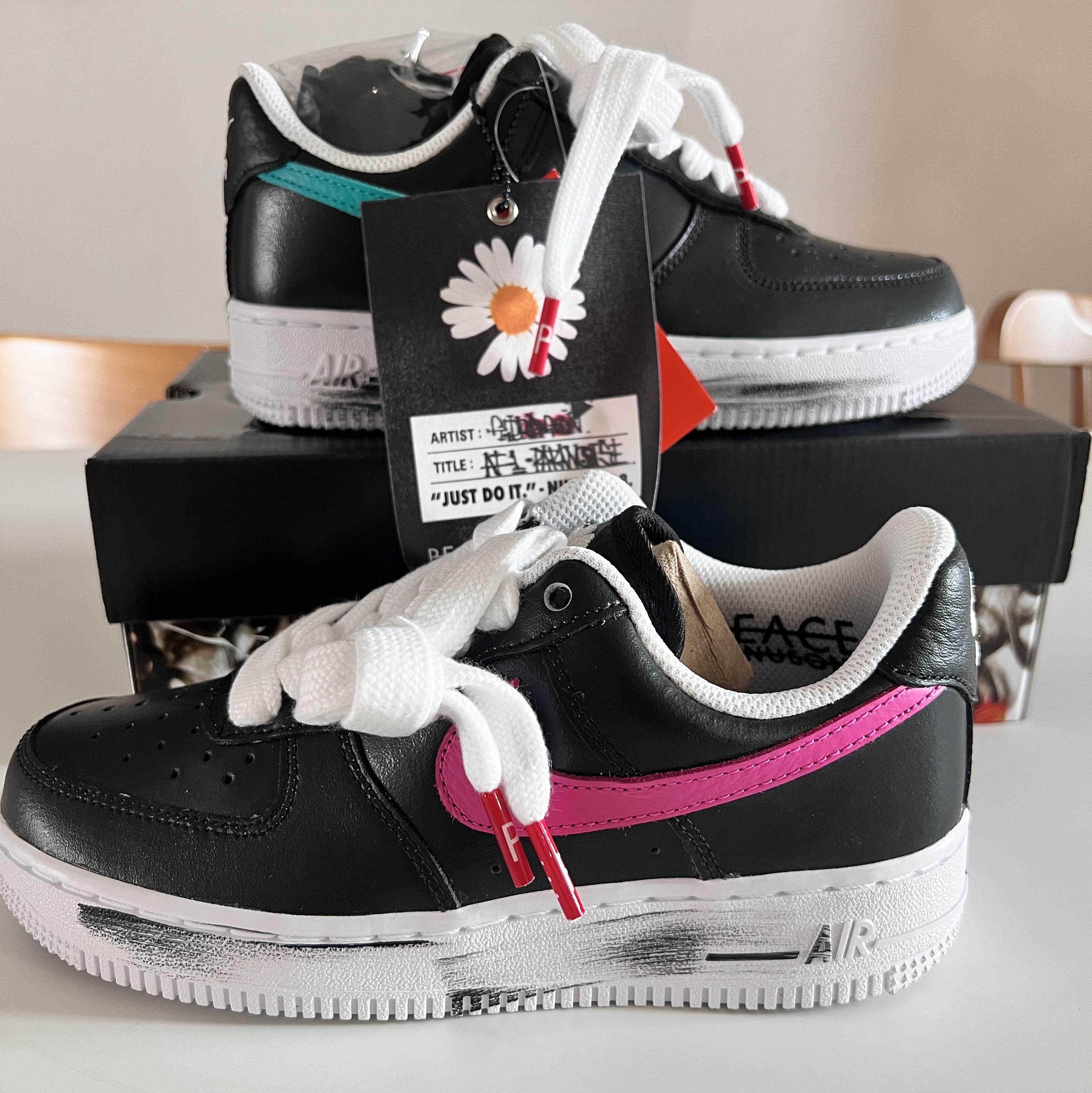 Nike x Peaceminusone Air Force 1 Low Para-Noise 3.0 Black and Multicolor 착용 스타일