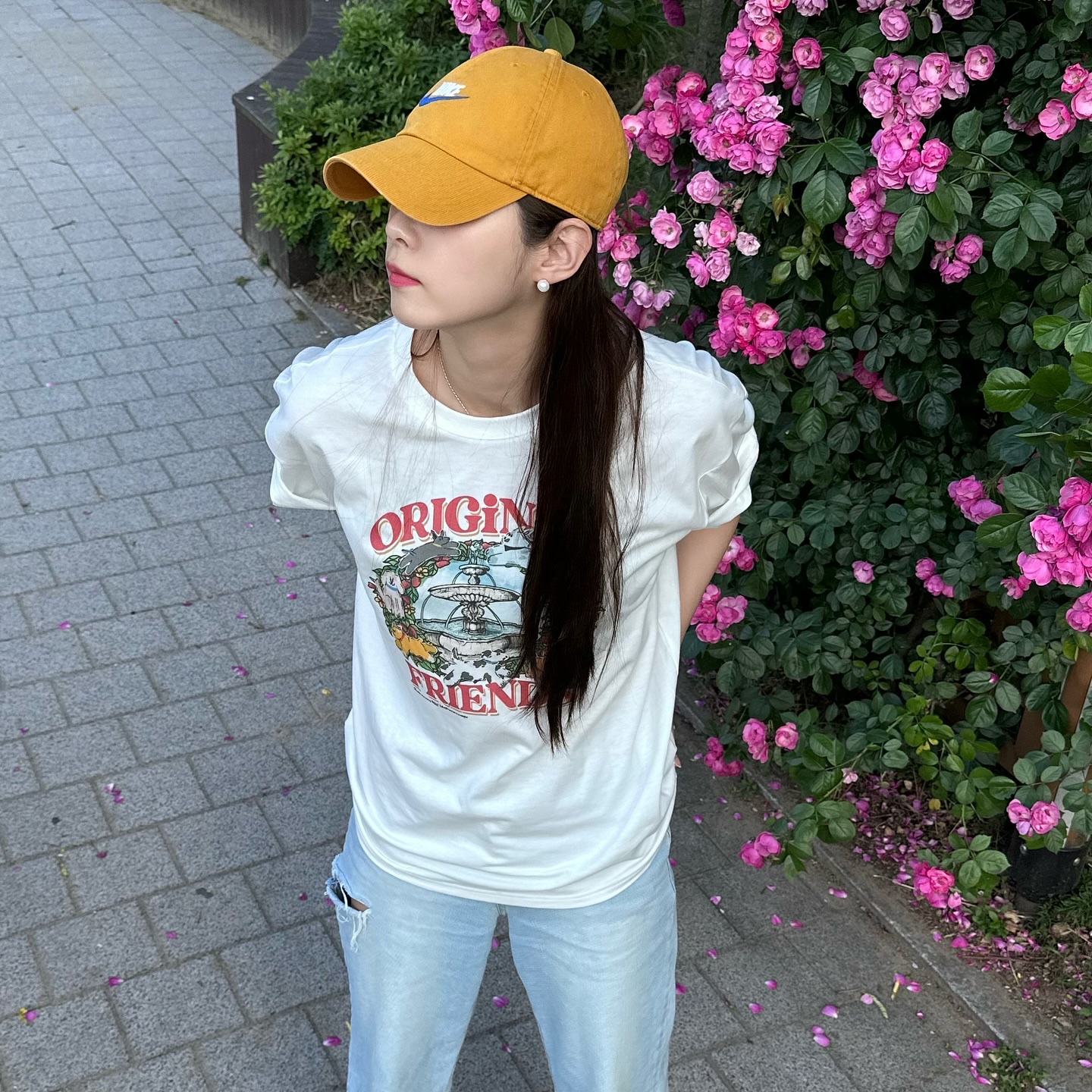 RDVZ Original Puppy Friends T-shirt White 착용 스타일 - 1