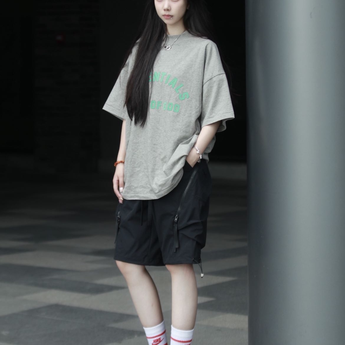 Essentials Heavy Jersey Crewneck T-Shirt Dark Heather Oatmeal - 24SS 착용 스타일 - 3