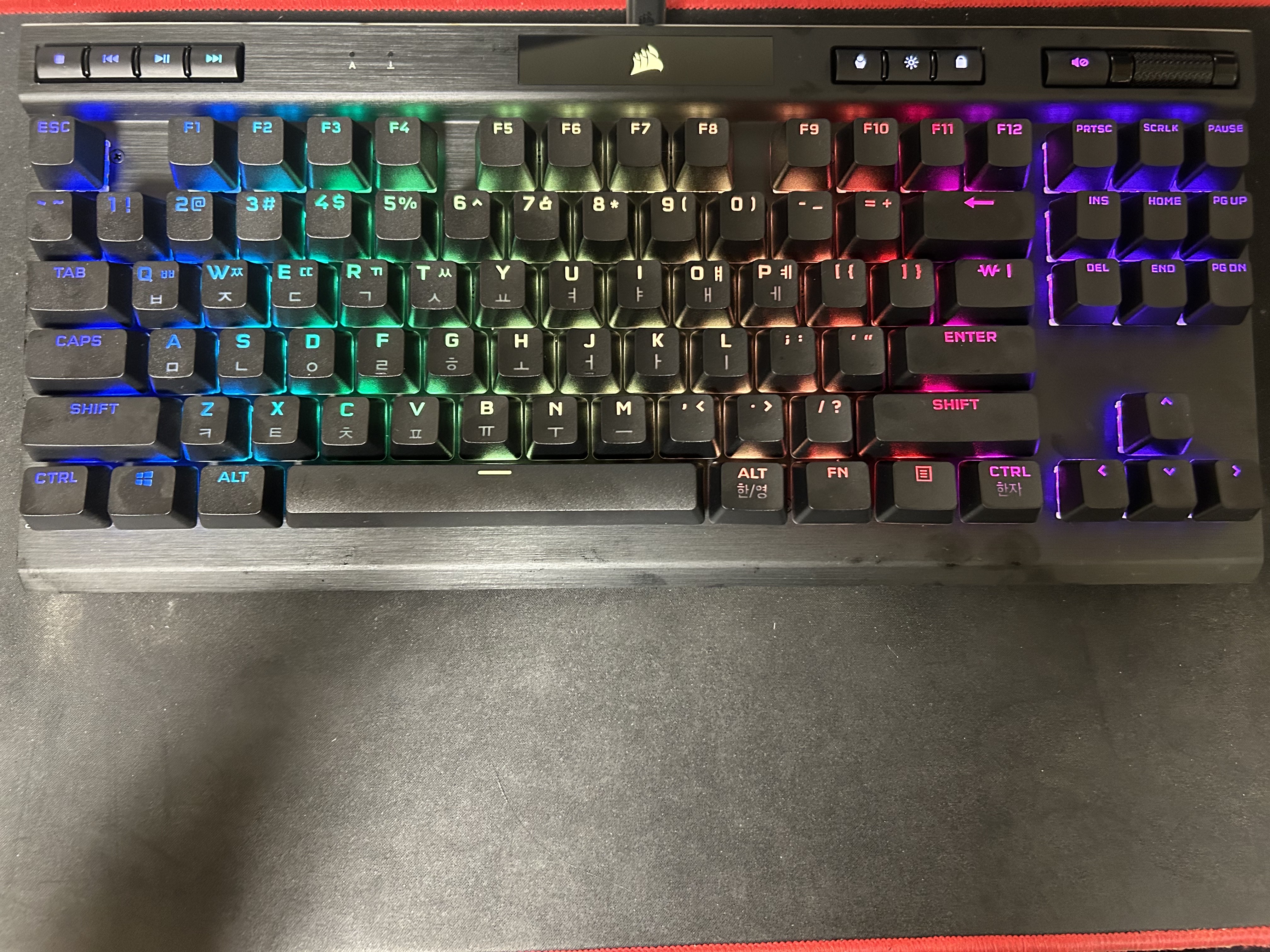 Corsair K70 RGB TKL OPX Black Korean Layout (Korean Ver.) 착용 스타일