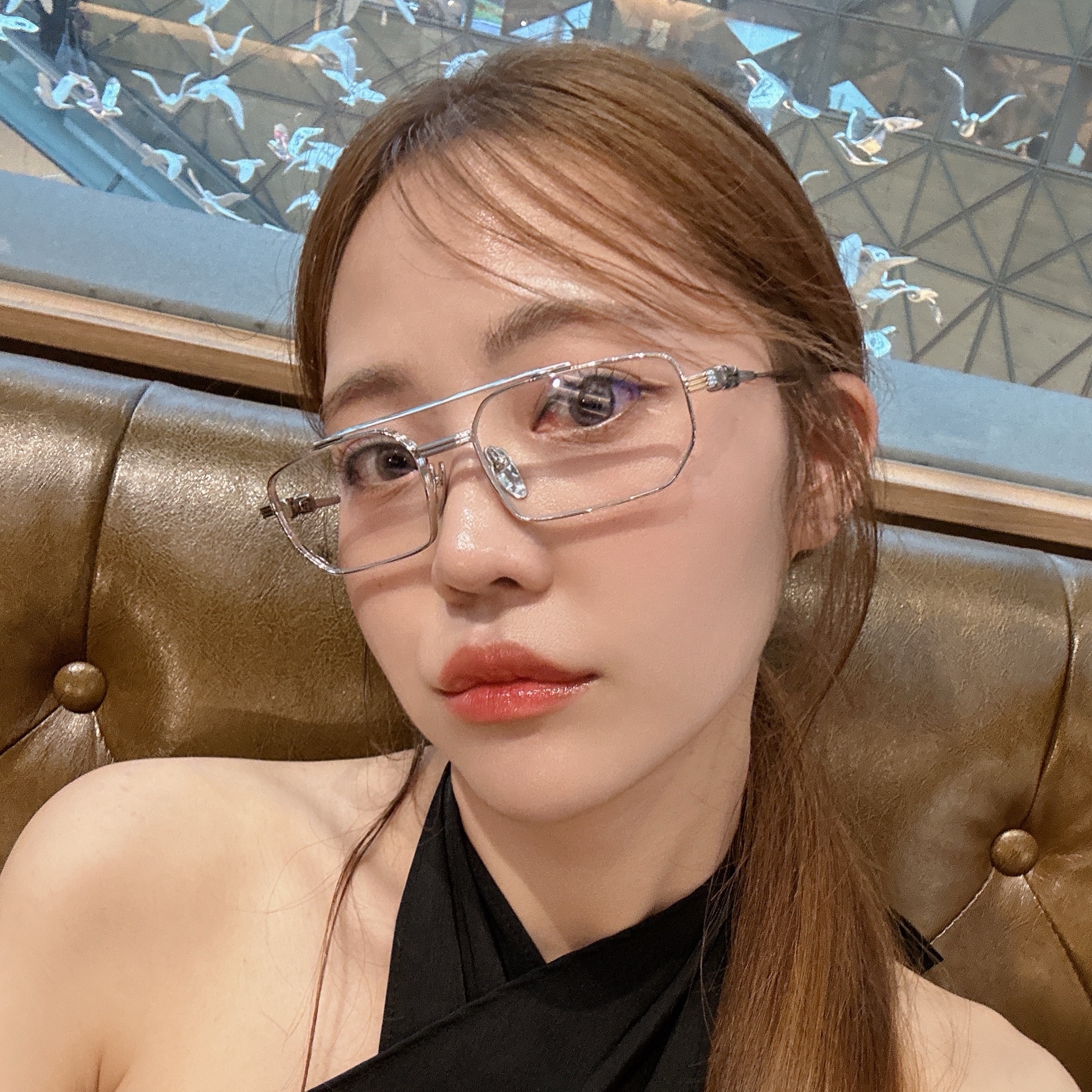 Balenciaga Neo Classic Mini Handbag Black 착용 스타일 - 3