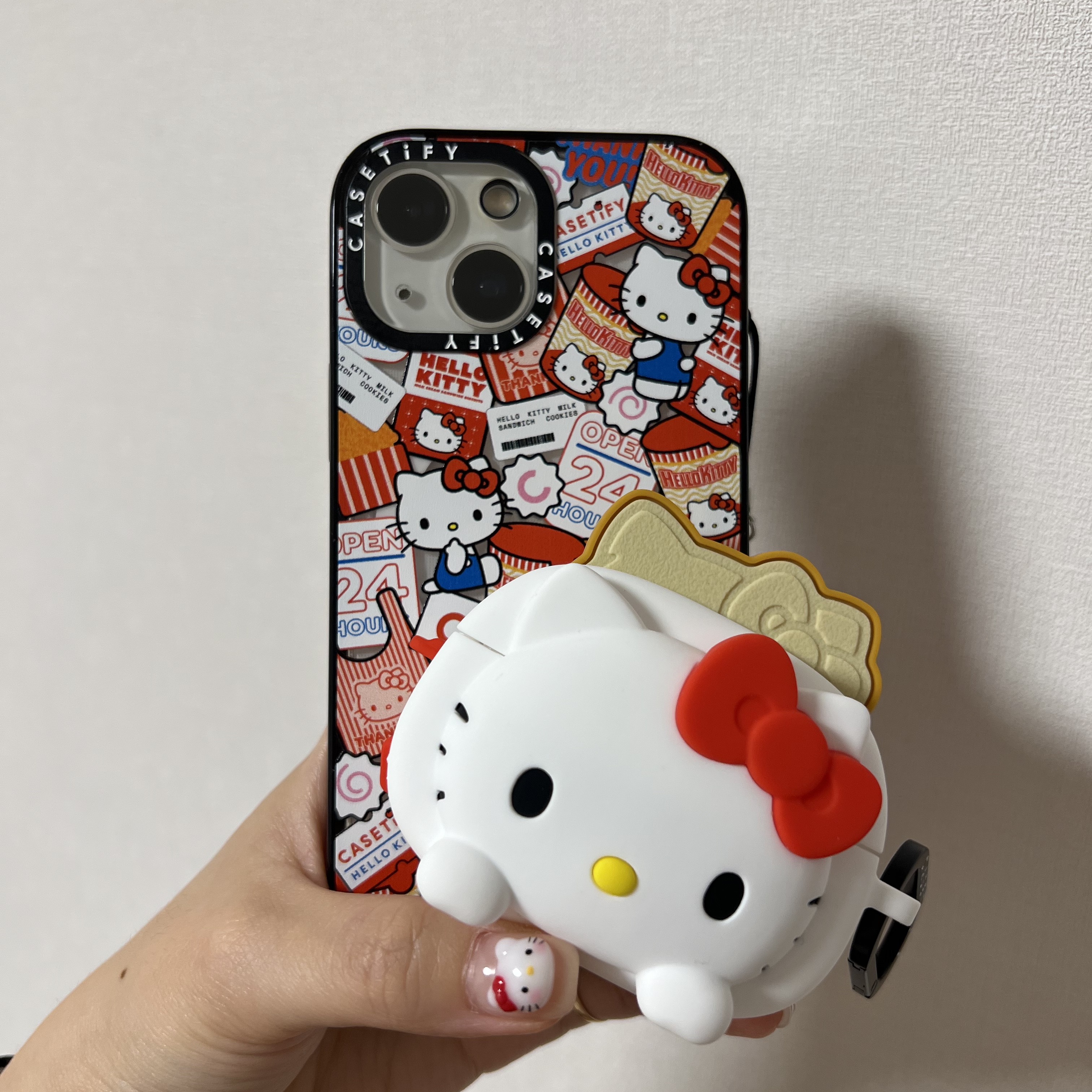 Casetify x Hello Kitty Collectible Toaster AirPods Pro 1st/2nd Gen Case 착용 스타일 - 3