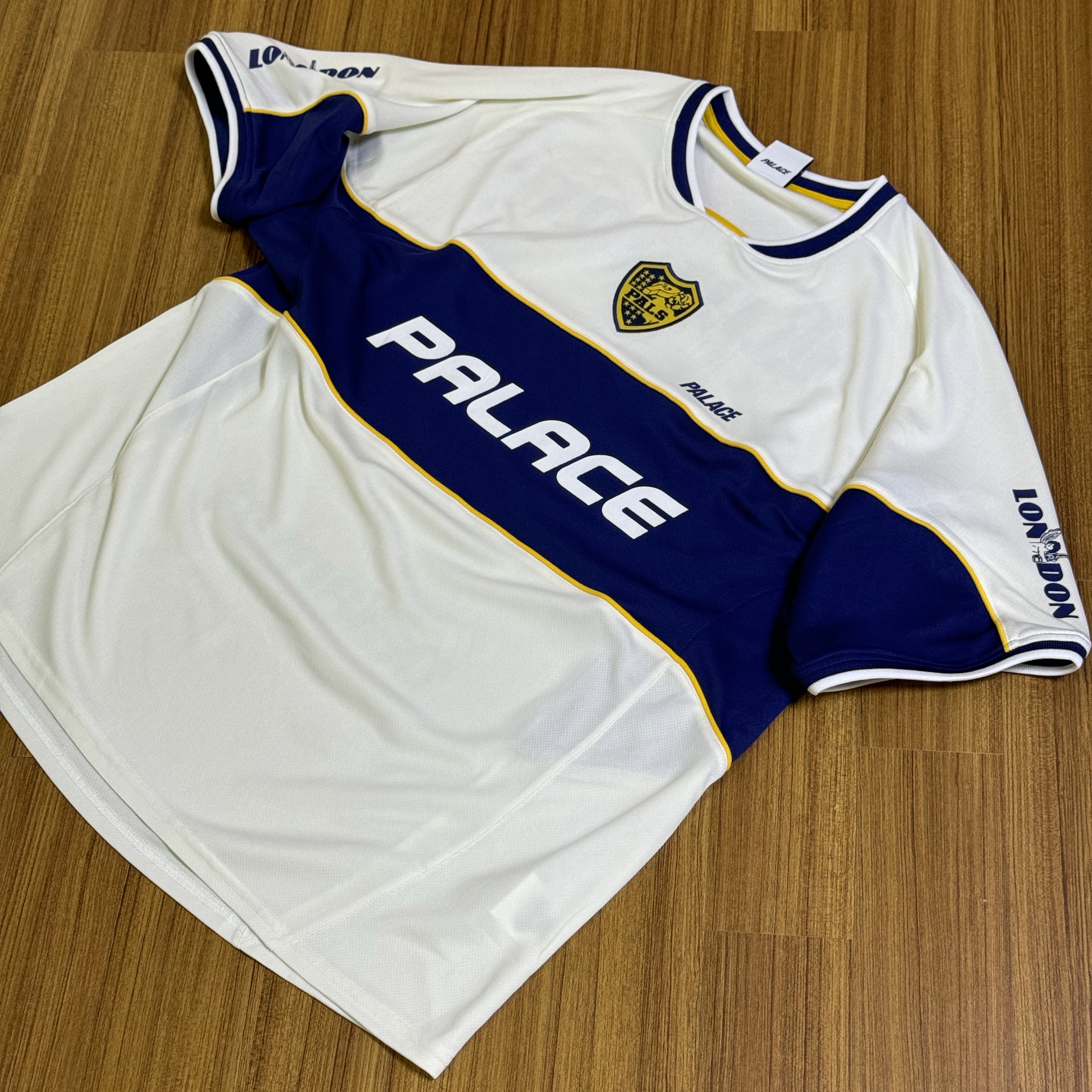 Palace Palamat Jersey White Navy - 24FW 착용 스타일 - 1