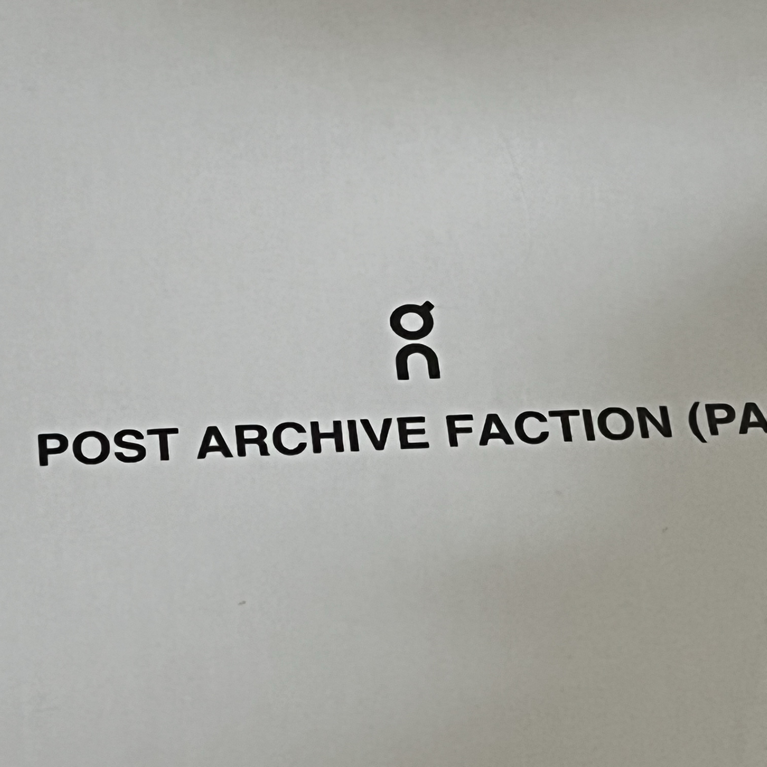 On Running x Post Archive Faction (Paf) Cloudmonster 2 Black Magnet 착용 스타일 - 4
