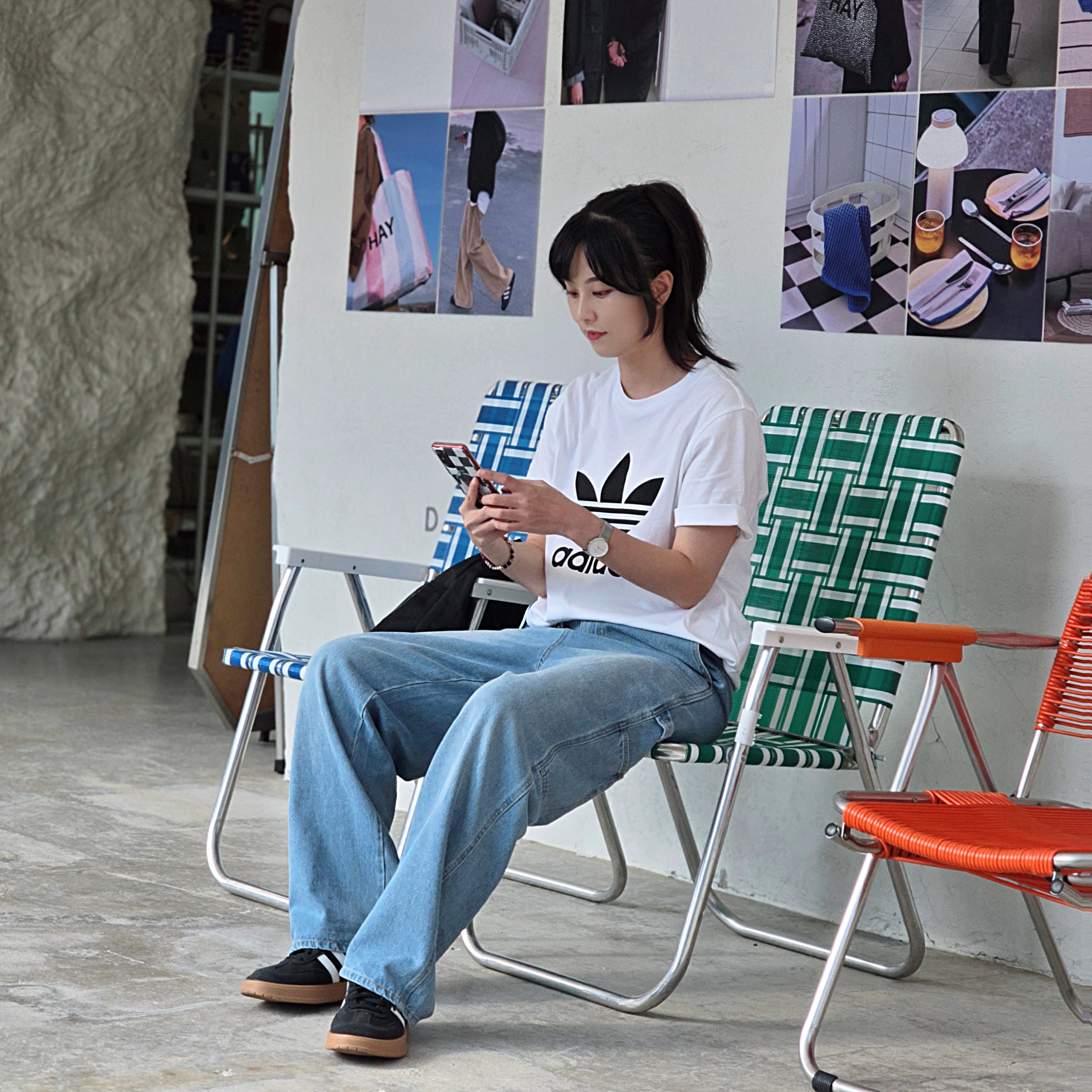 Adidas Originals Adicolor Trefoil T-Shirt White - KR Sizing, Adidas Gradas Core Black 착용 스타일 - 1