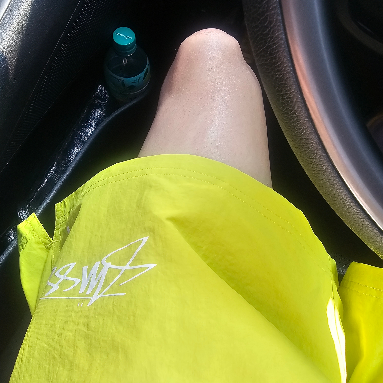 Nike x Stussy Shorts High Voltage (FJ9167-344) 착용 스타일 - 3
