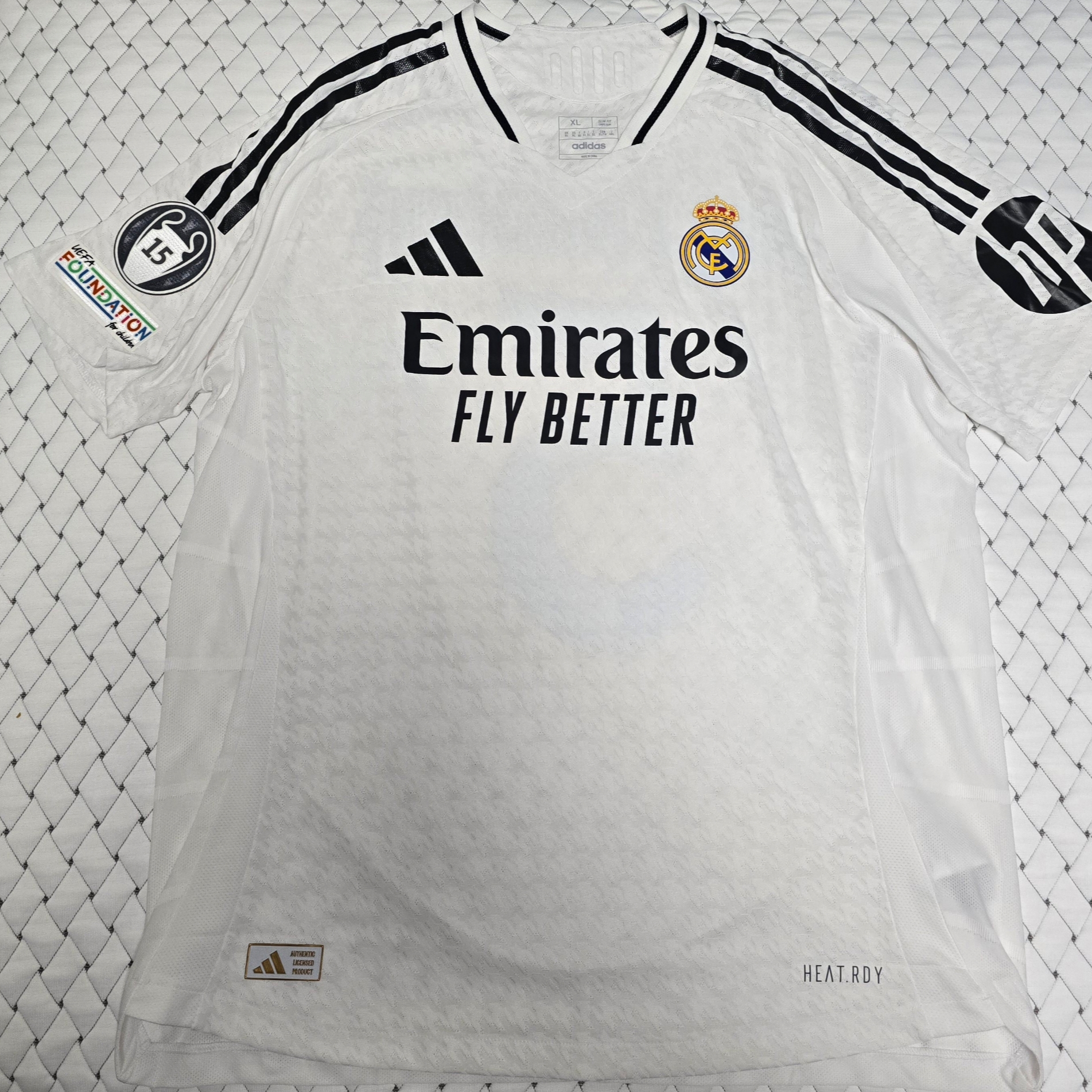 Adidas Real Madrid 2024/25 Home Authentic Jersey White - KR Sizing (Non Marking Ver.) 착용 스타일 - 2