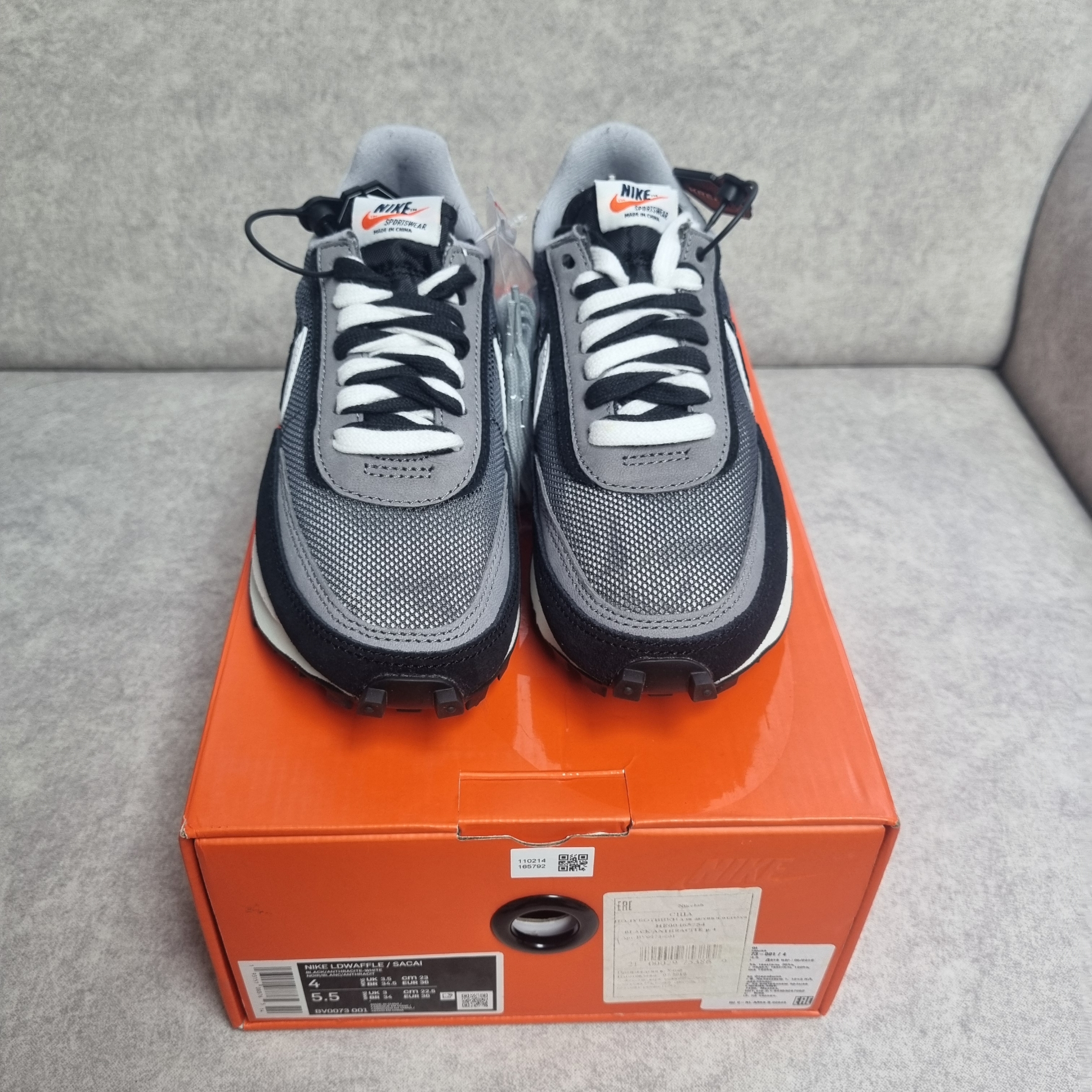 Nike x Sacai LDWaffle Black 착용 스타일