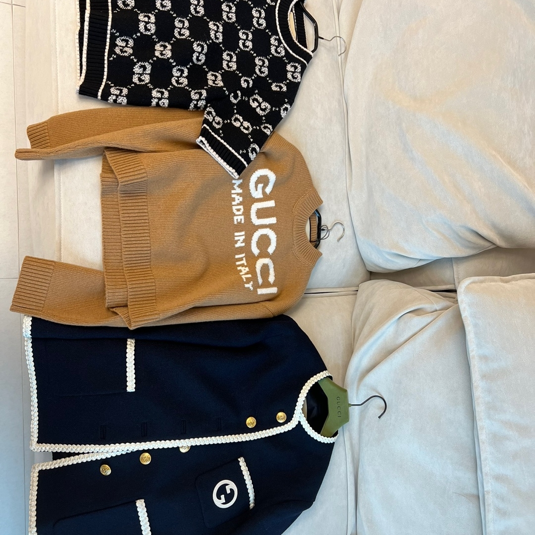 Gucci Intarsia Knit Wool Jumper Camel Ivory, (W) Gucci GG Wool Boucle Jacquard Top Black Ivory 착용 스타일 - 4
