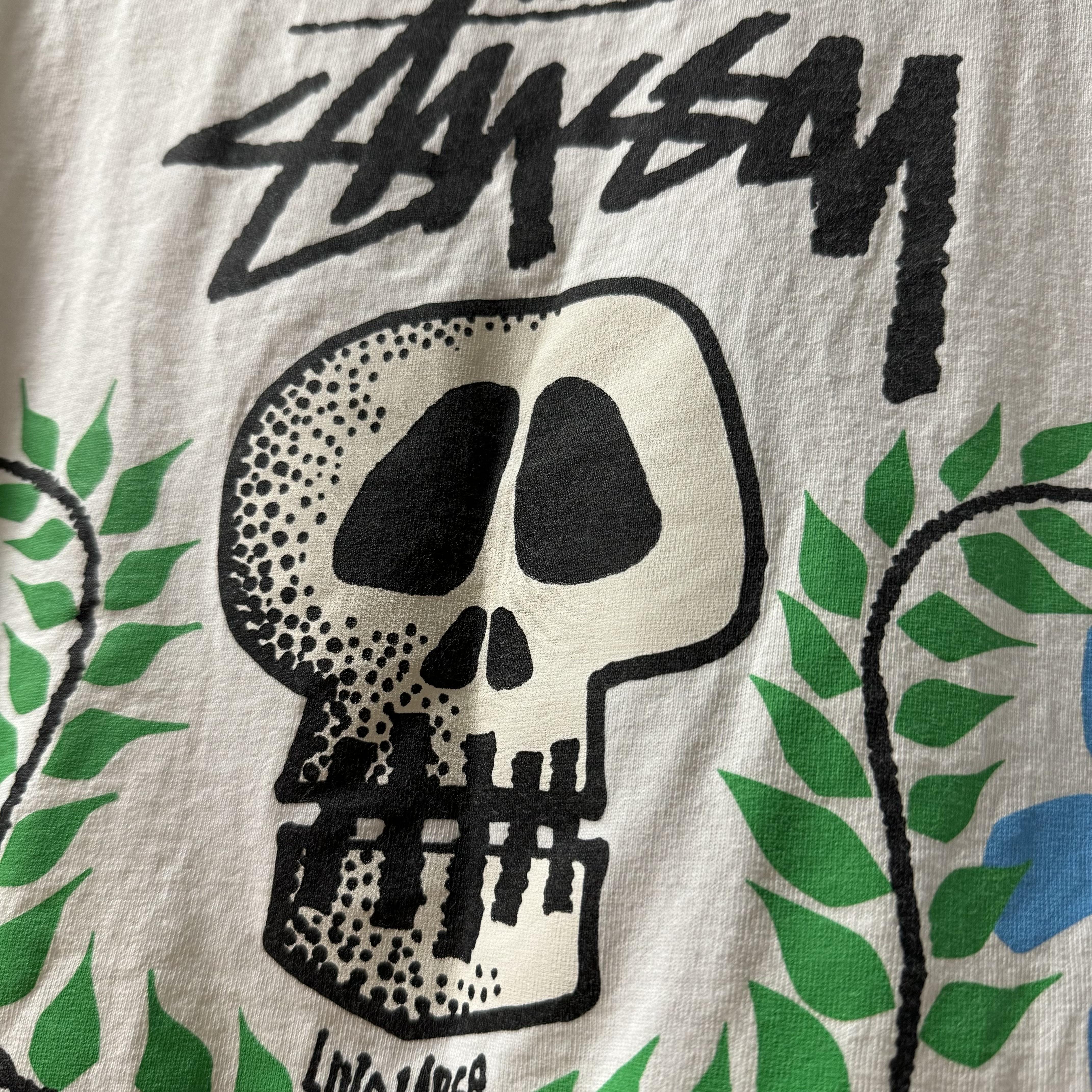 Stussy Skull Crest T-Shirt White 착용 스타일