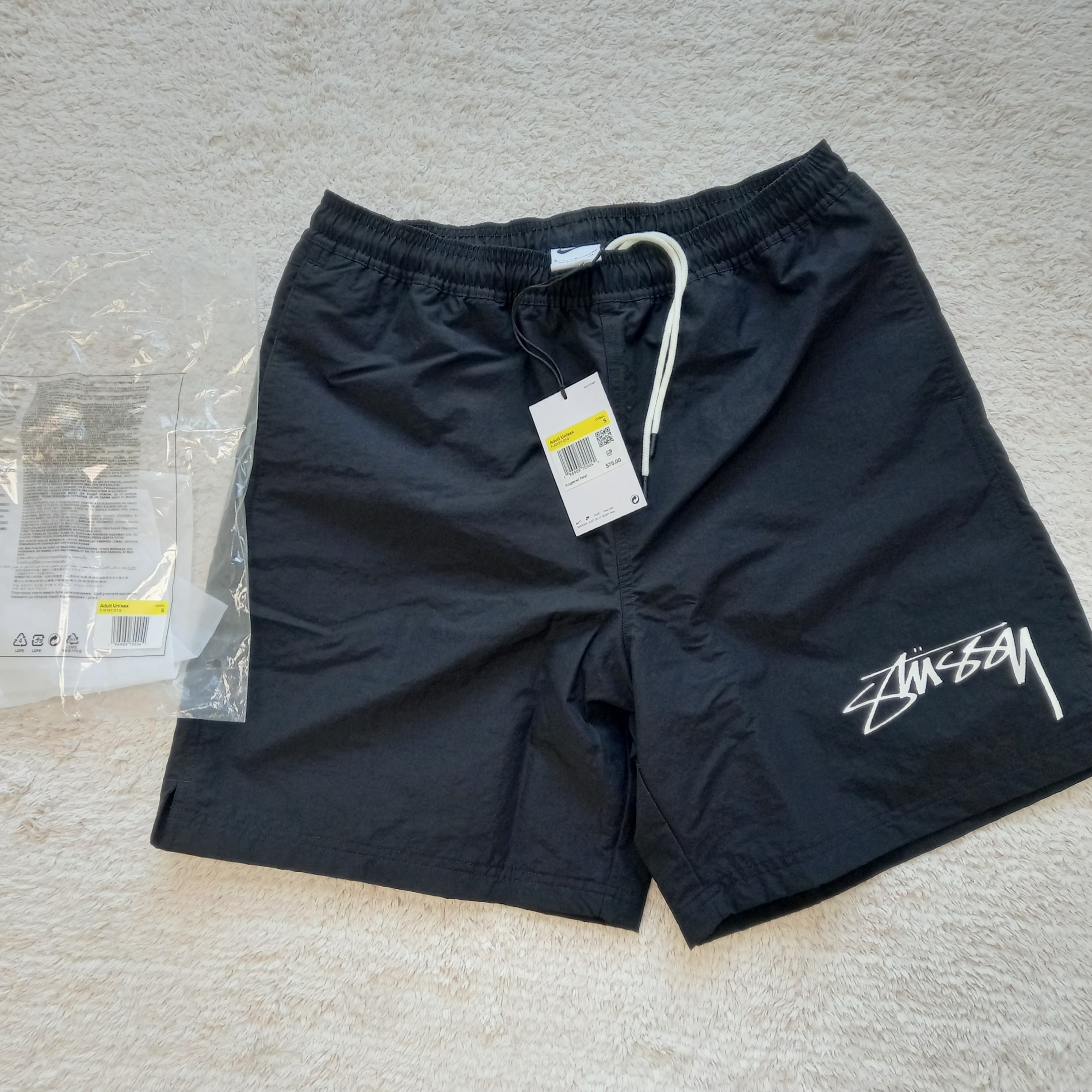 Nike x Stussy Shorts Black (FJ9167-010) 착용 스타일 - 2