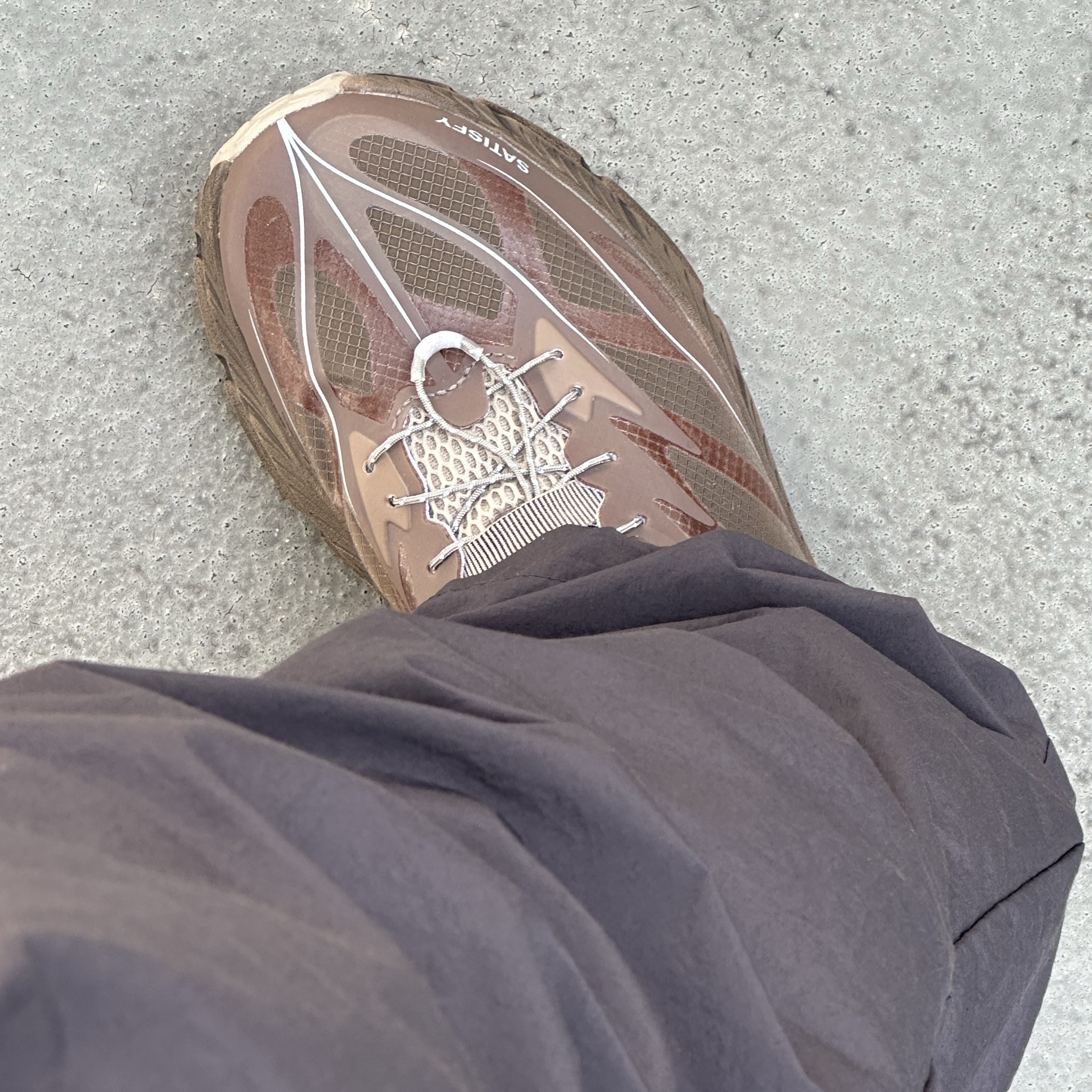 Hoka x Satisfy Mafate Speed 4 Lite Rubber 착용 스타일