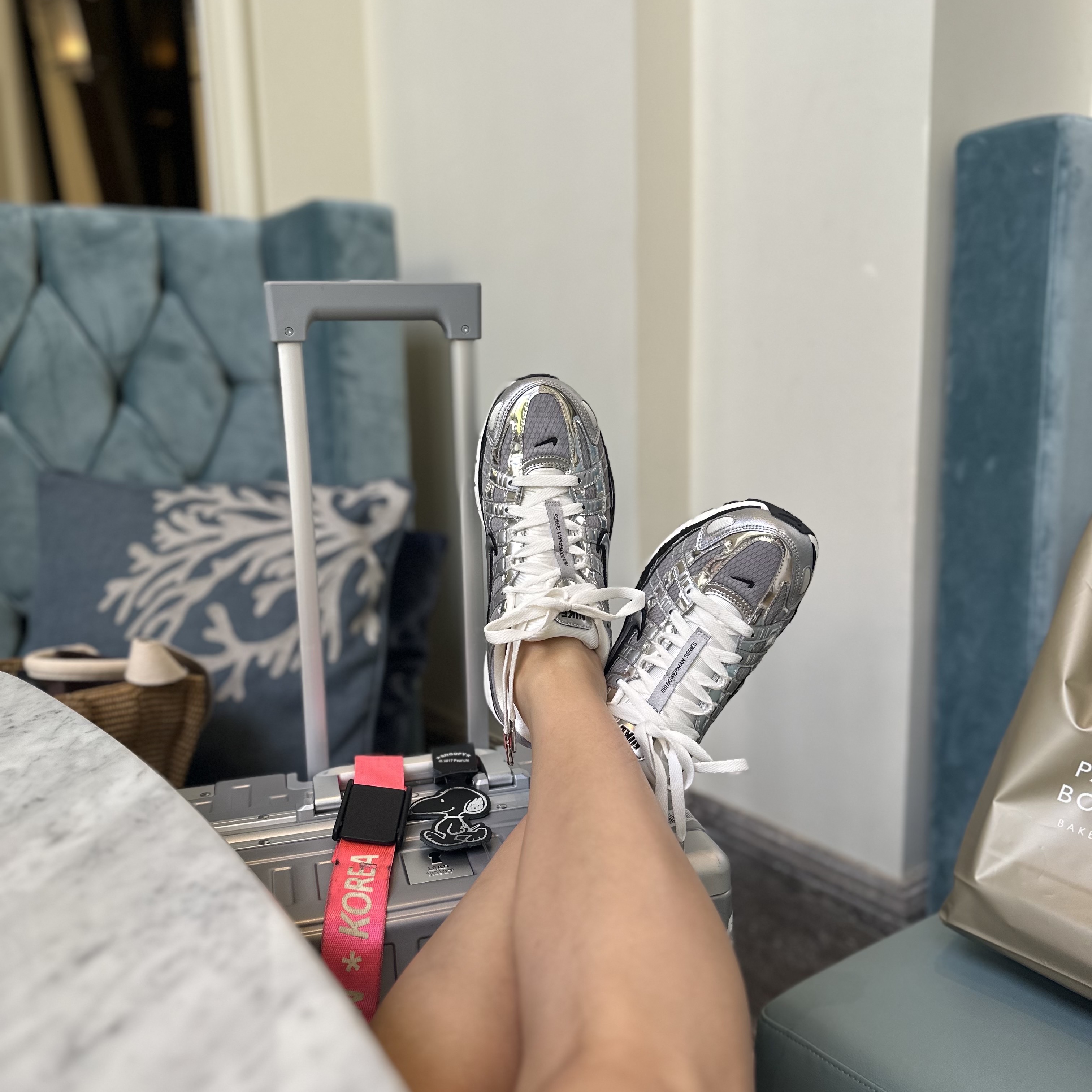Nike P-6000 Metallic Silver 착용 스타일 - 2