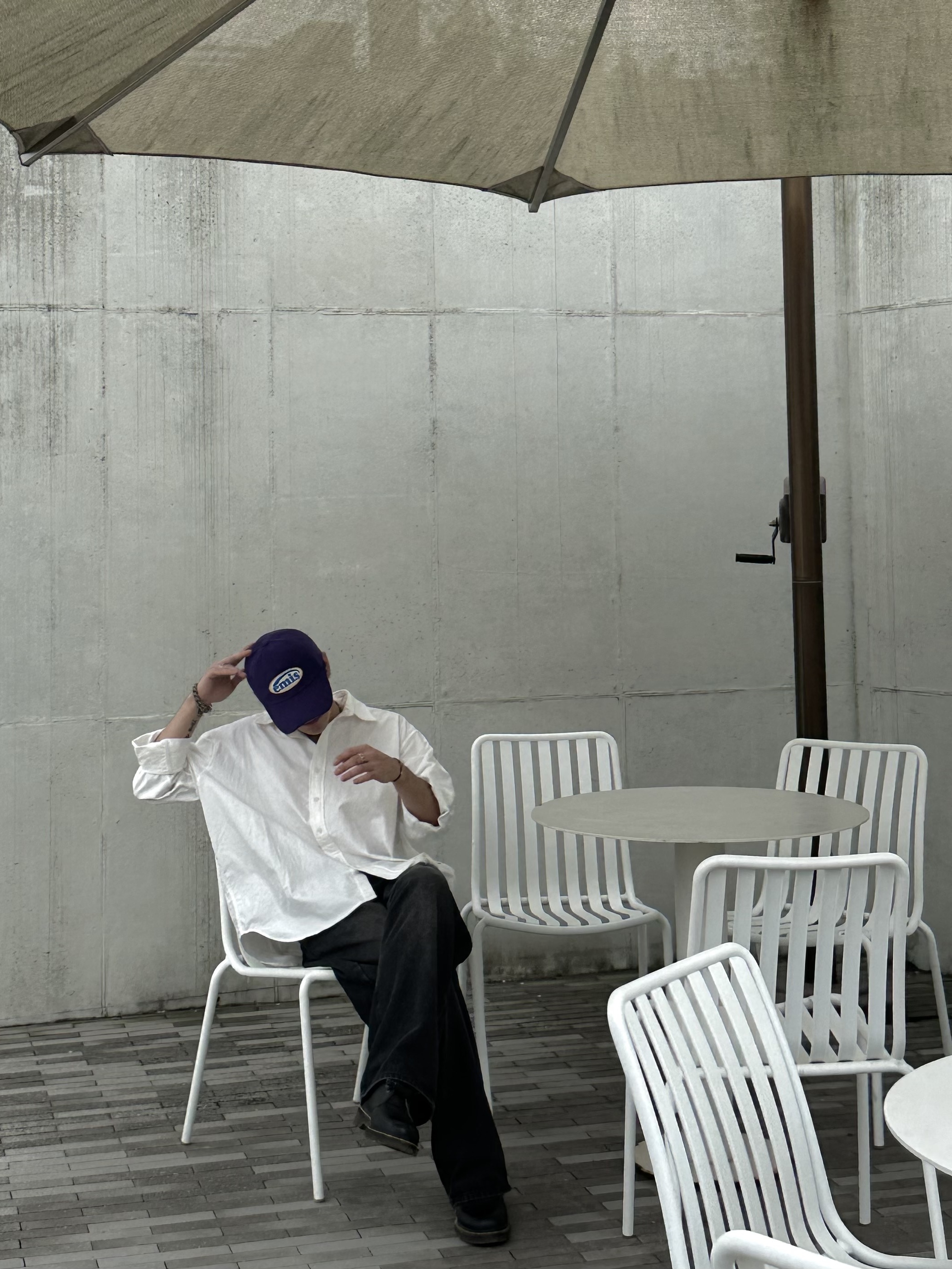 Emis Wappen Ball Cap Purple, Dr. Martens 1461 Nappa Black 착용 스타일 - 2