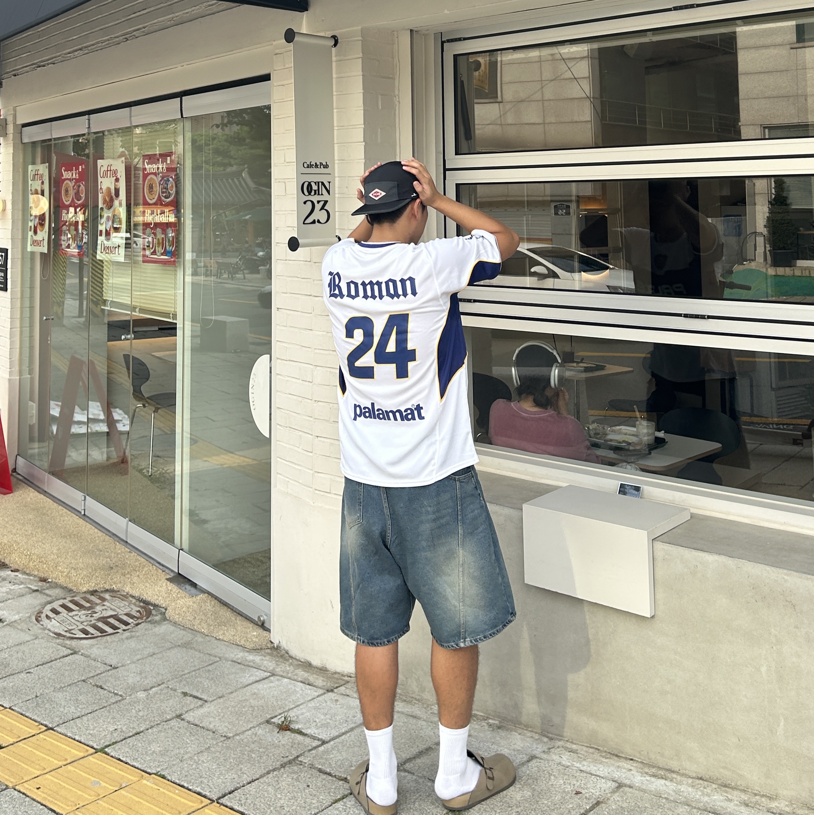 Palace Palamat Jersey White Navy - 24FW 착용 스타일 - 1