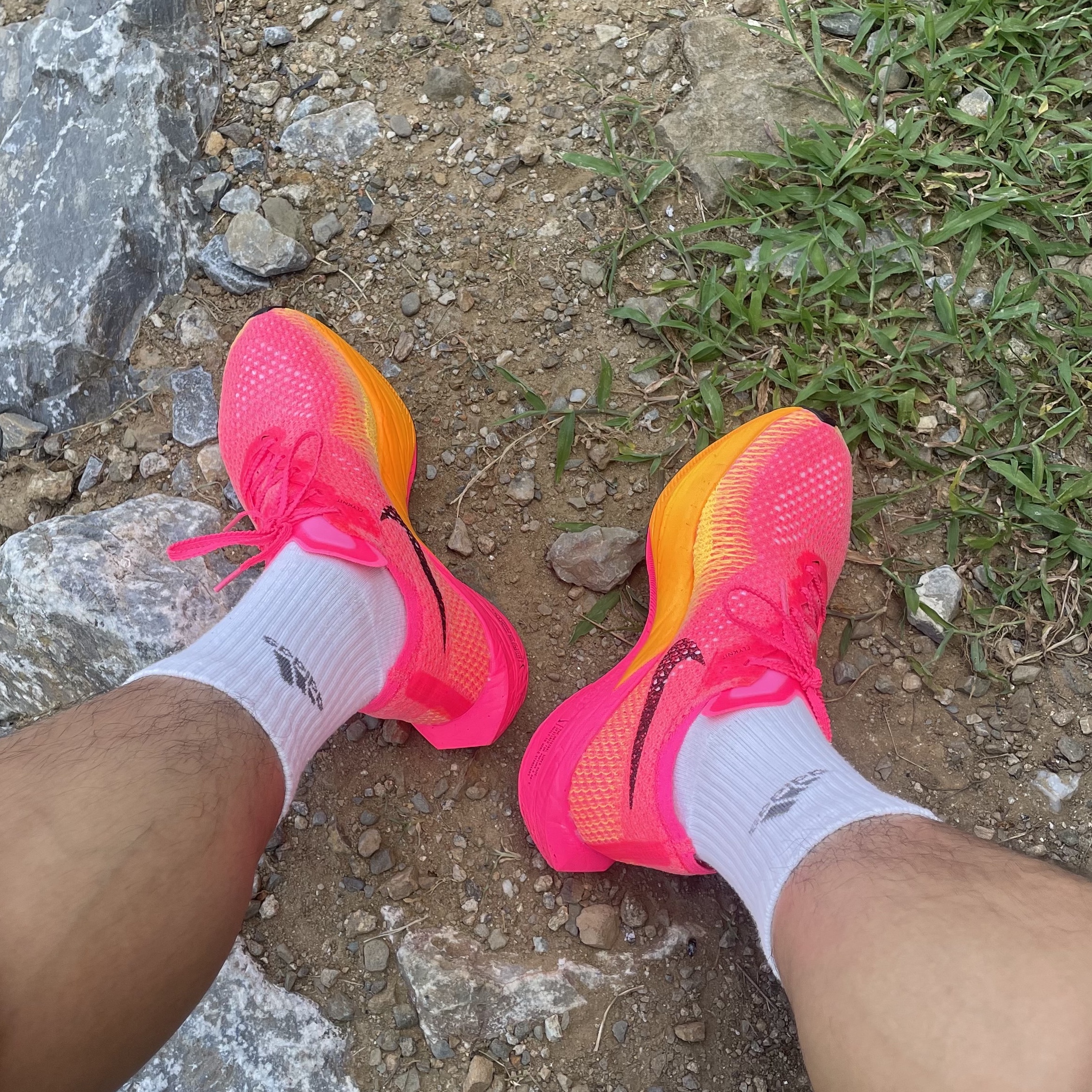 Nike ZoomX Vaporfly Next% 3 Hyper Pink 착용 스타일 - 1