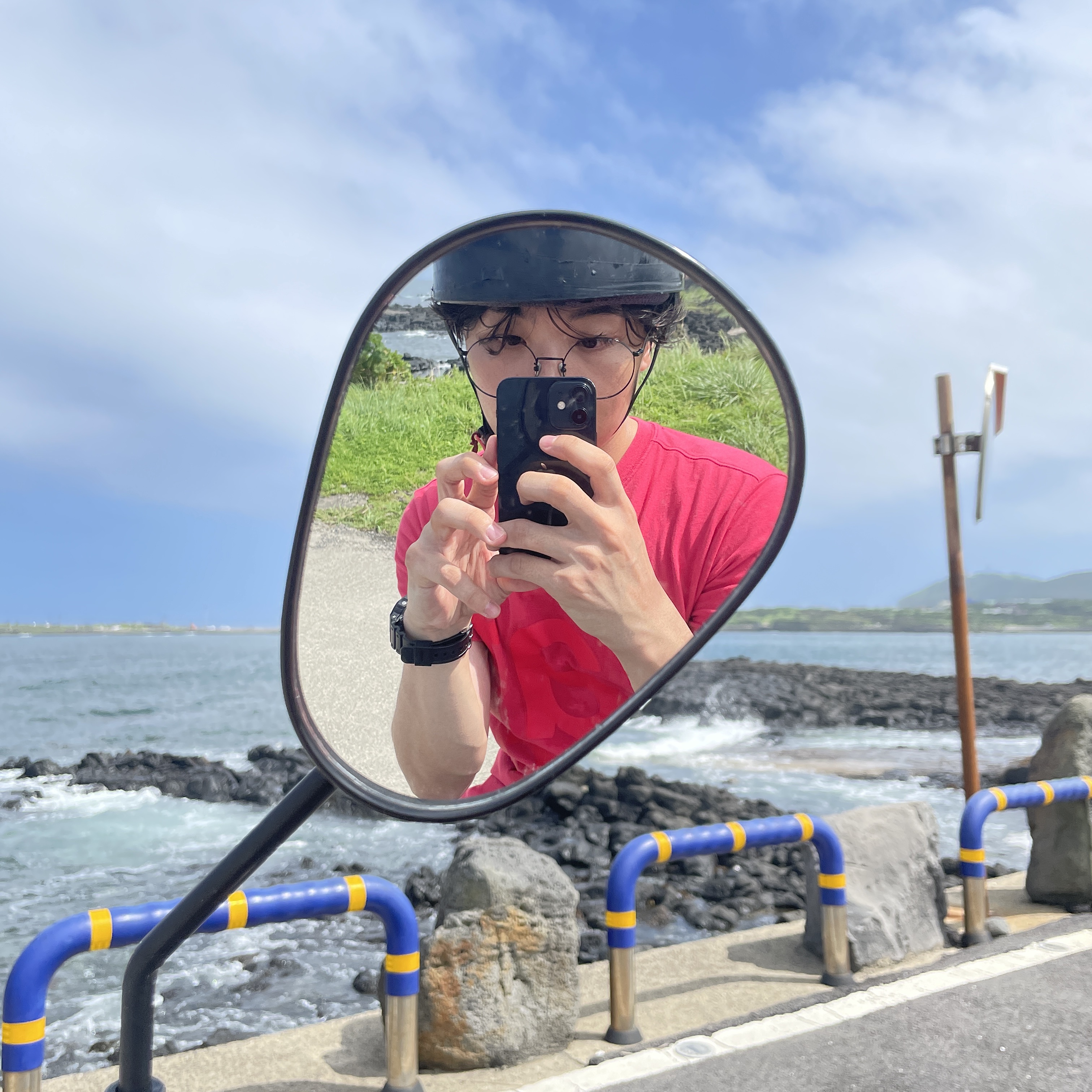 [예약 배송][KREAM 단독] Safarispot 1/2 Basic Safari T-Shirt Red 착용 스타일