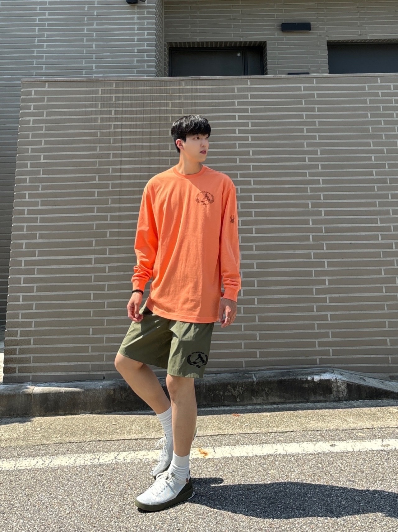 (W) Chloe Lauren Sneaker Hazy Green 착용 스타일 - 2