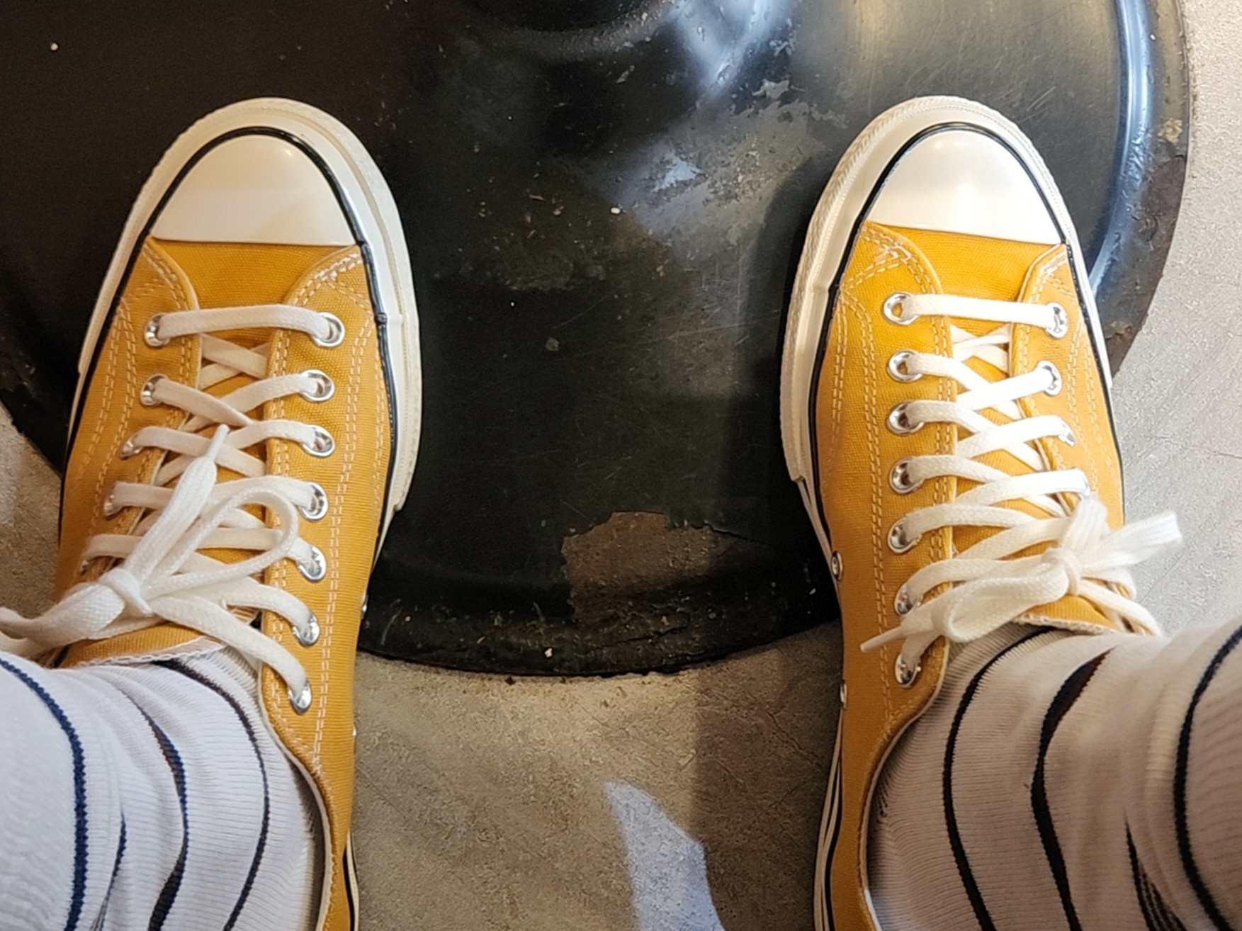 Converse Chuck 70 Ox Vintage Canvas Sunflower 착용 스타일