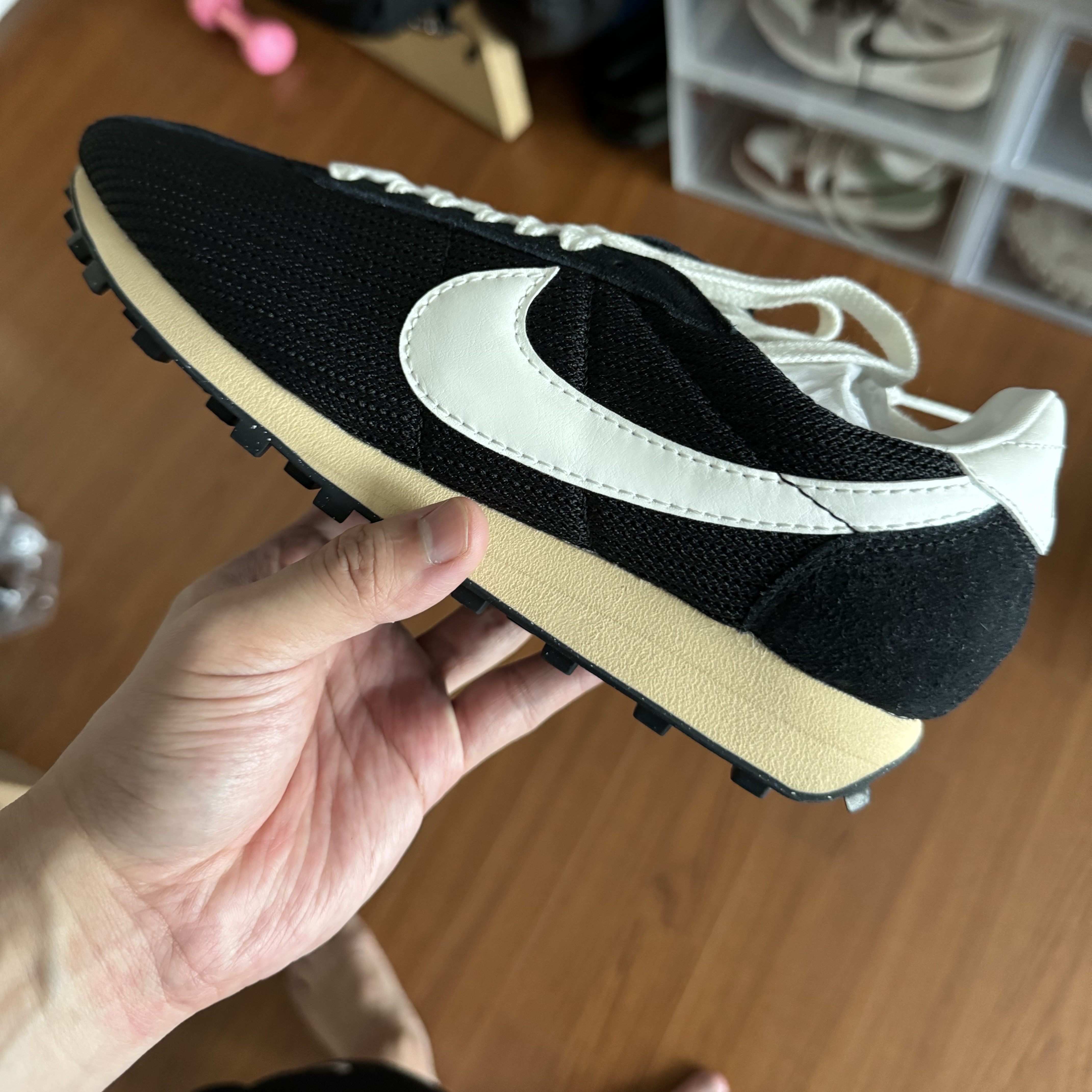 Nike LD-1000 SP Black and Sail 착용 스타일