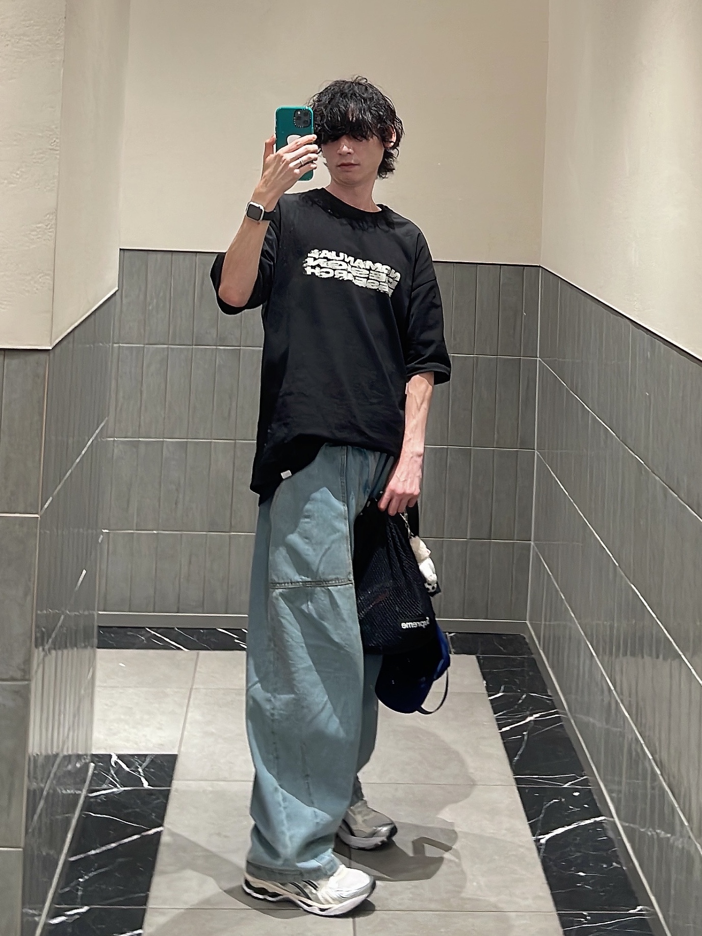 (W) Asics Gel-Kayano 14 White Midnight, Supreme Mesh Small Backpack Black - 23SS 착용 스타일 - 1