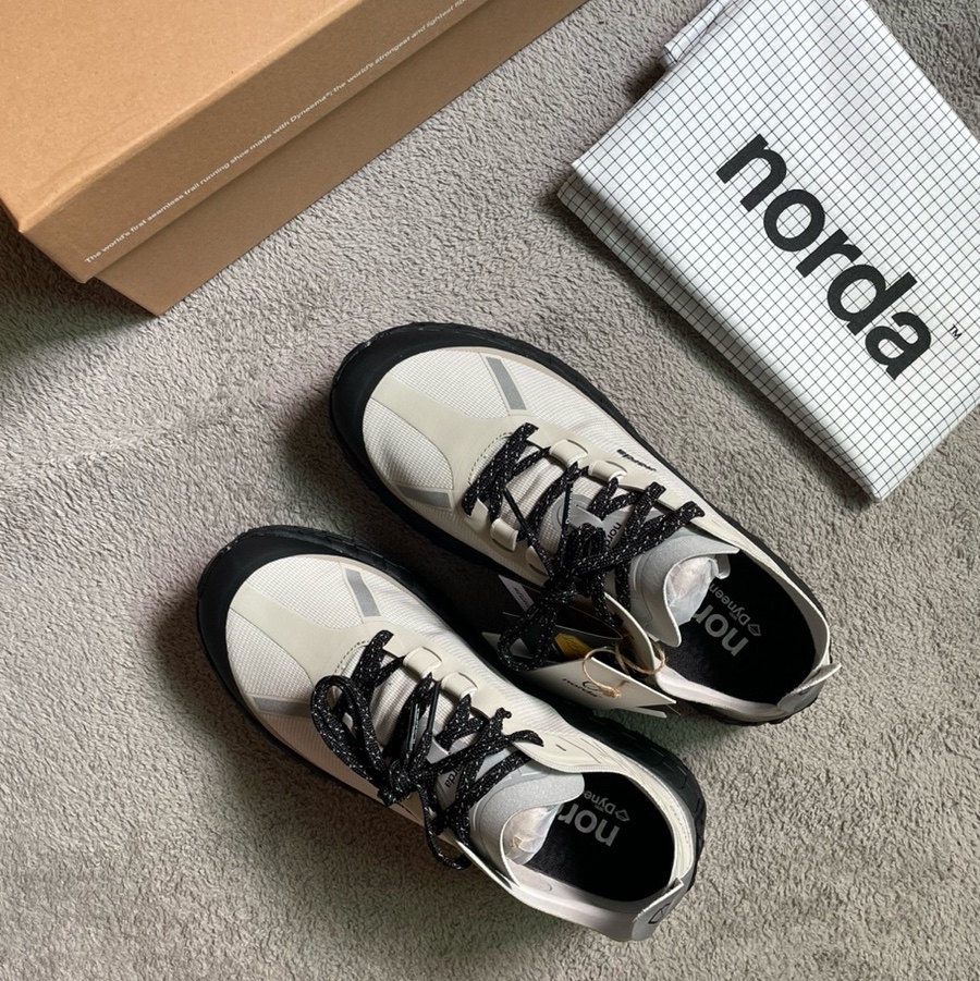 Norda 001/A Cinder 착용 스타일