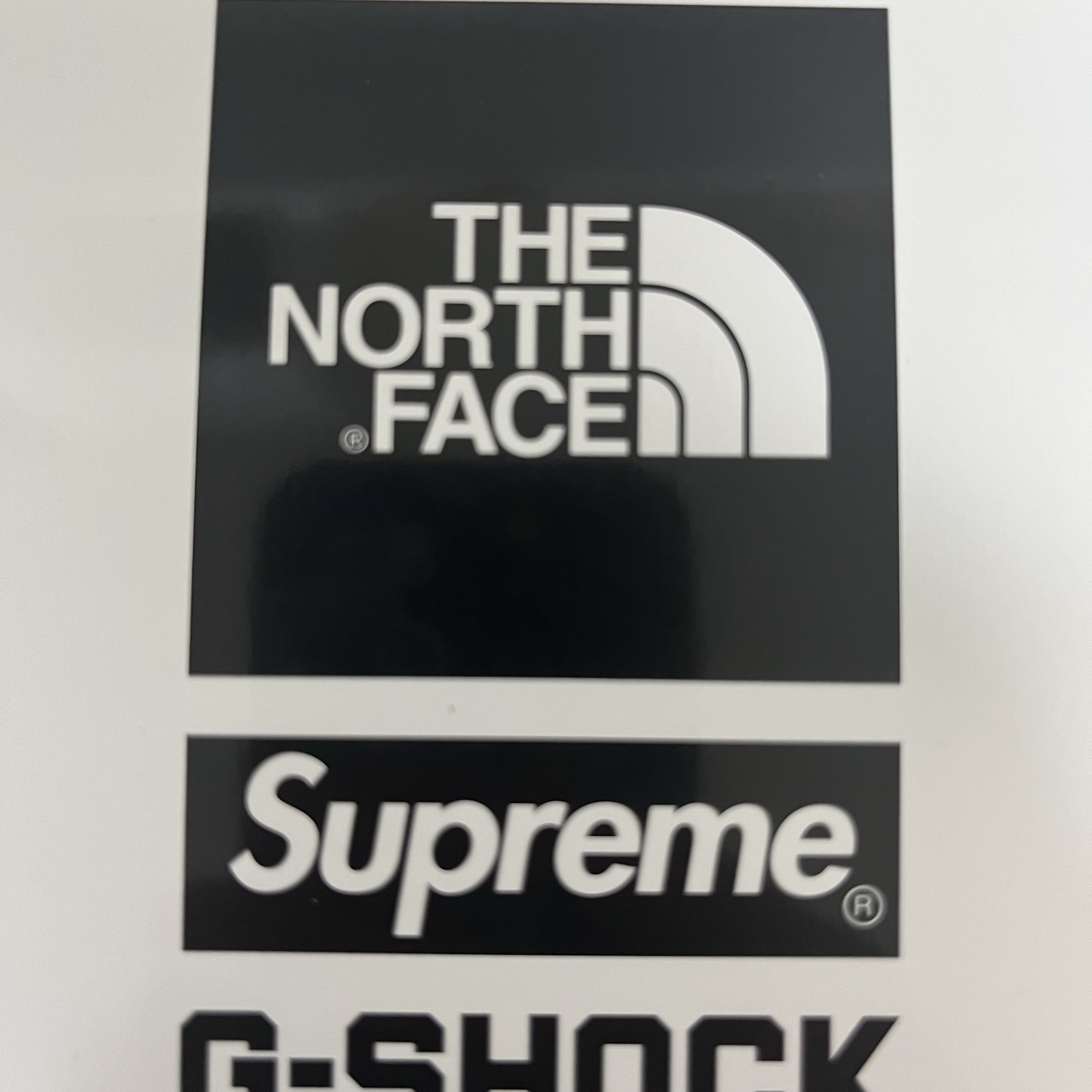 Casio G-Shock x Supreme x The North Face DW-6900 Black 착용 스타일 - 1