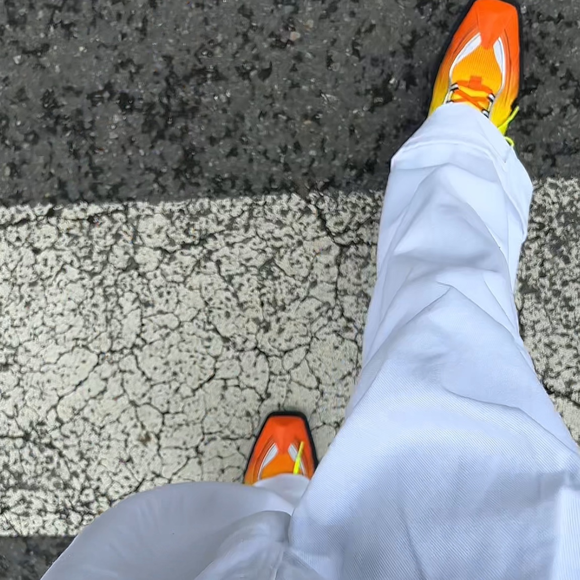 Nike x Martine Rose Shox MR4 Safety Orange 착용 스타일
