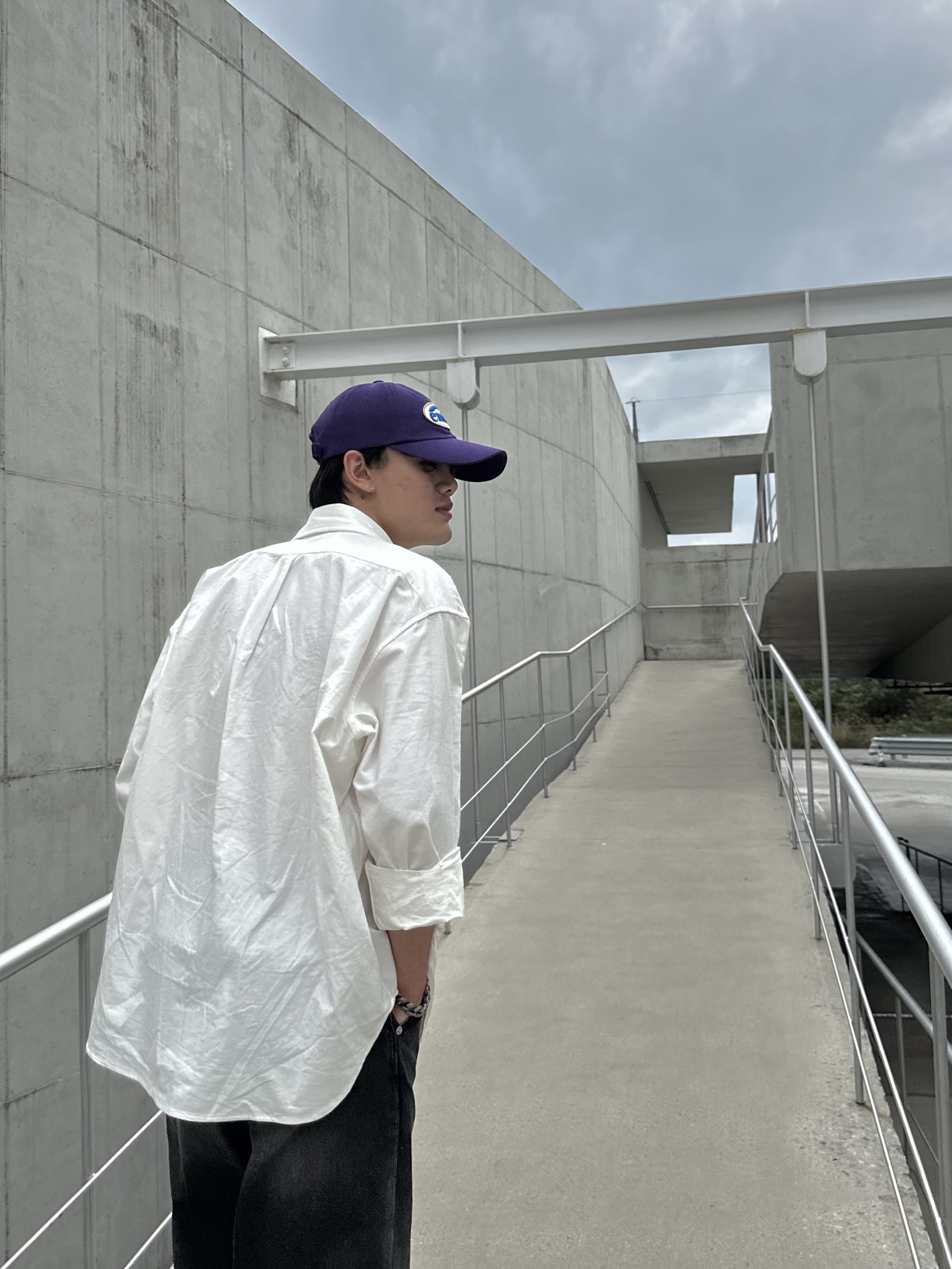 Emis Wappen Ball Cap Purple, Dr. Martens 1461 Nappa Black 착용 스타일 - 1