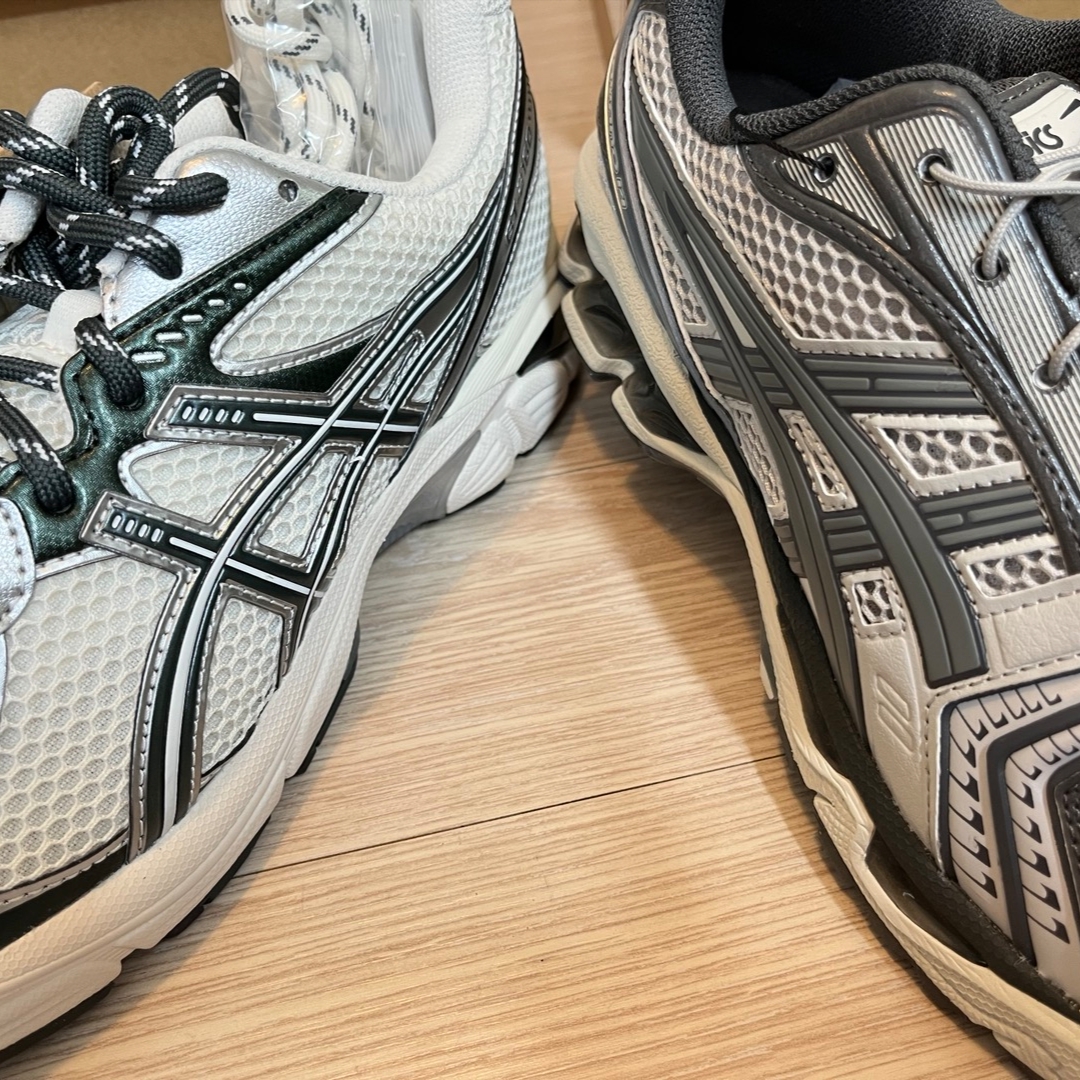 Asics Unlimited Gel-Kayano 14 Oyster Grey Clay Grey, Asics x Kith GT-2160 Cream Scarab 착용 스타일