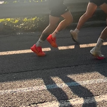 Nike ZoomX Vaporfly Next% 3 Hyper Pink 착용 스타일 - 3